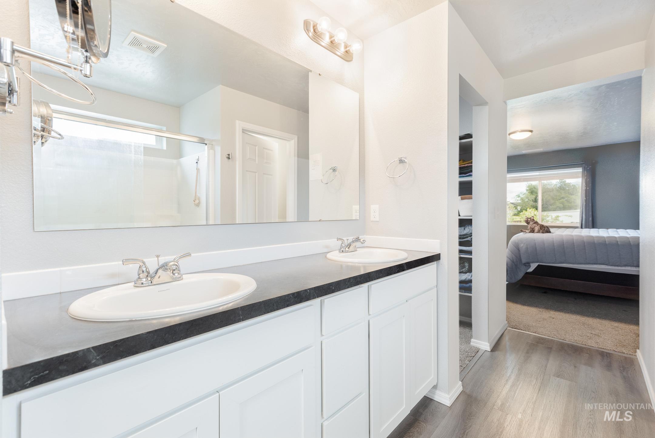 4461 E E Stone Falls Dr, Nampa, Idaho 83686-4860, 4 Bedrooms, 2.5 Bathrooms, Residential For Sale, Price $435,000,MLS 98983646