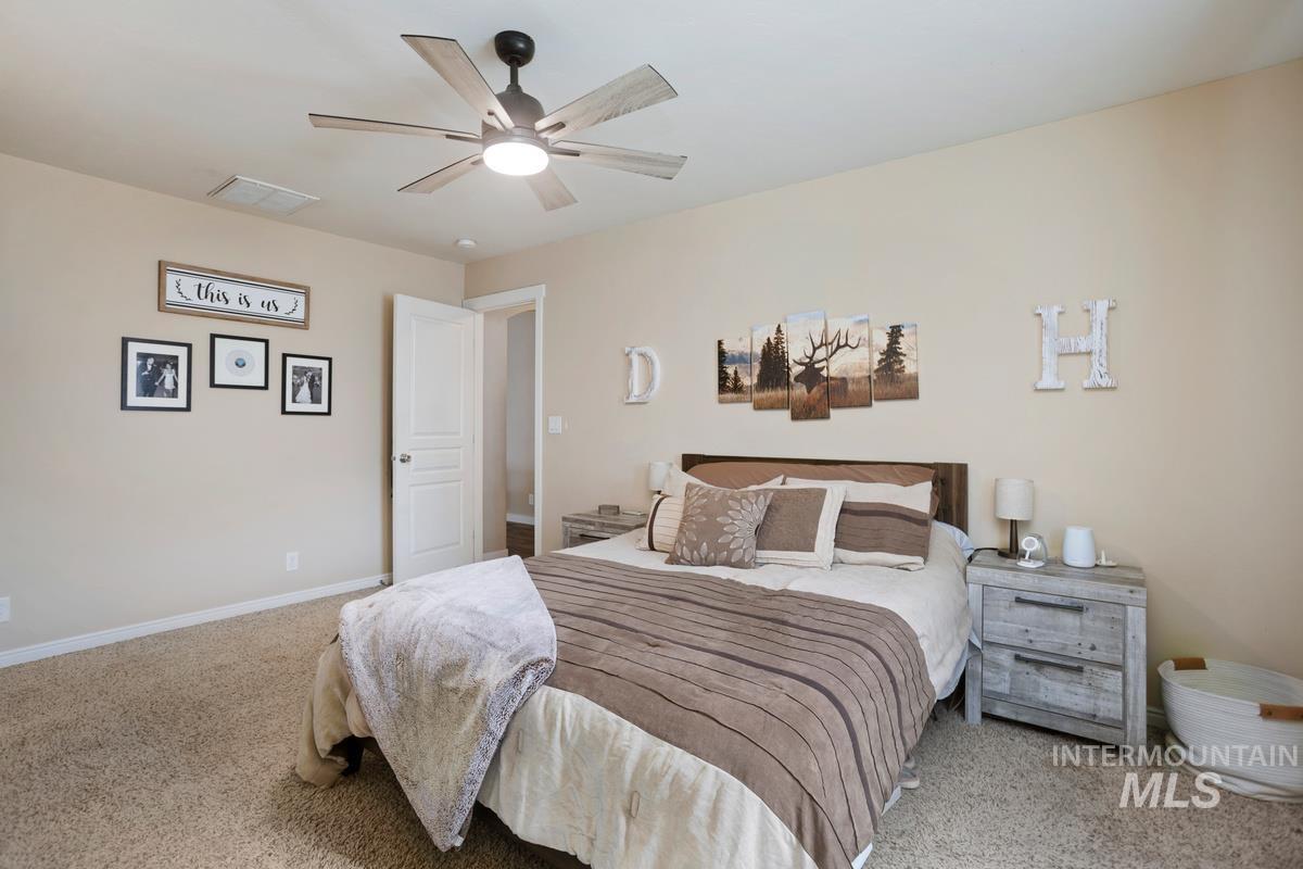 1557 NE Cinder Loop, Mountain Home, Idaho 83647-0000, 3 Bedrooms, 2 Bathrooms, Residential For Sale, Price $393,000, 98983647