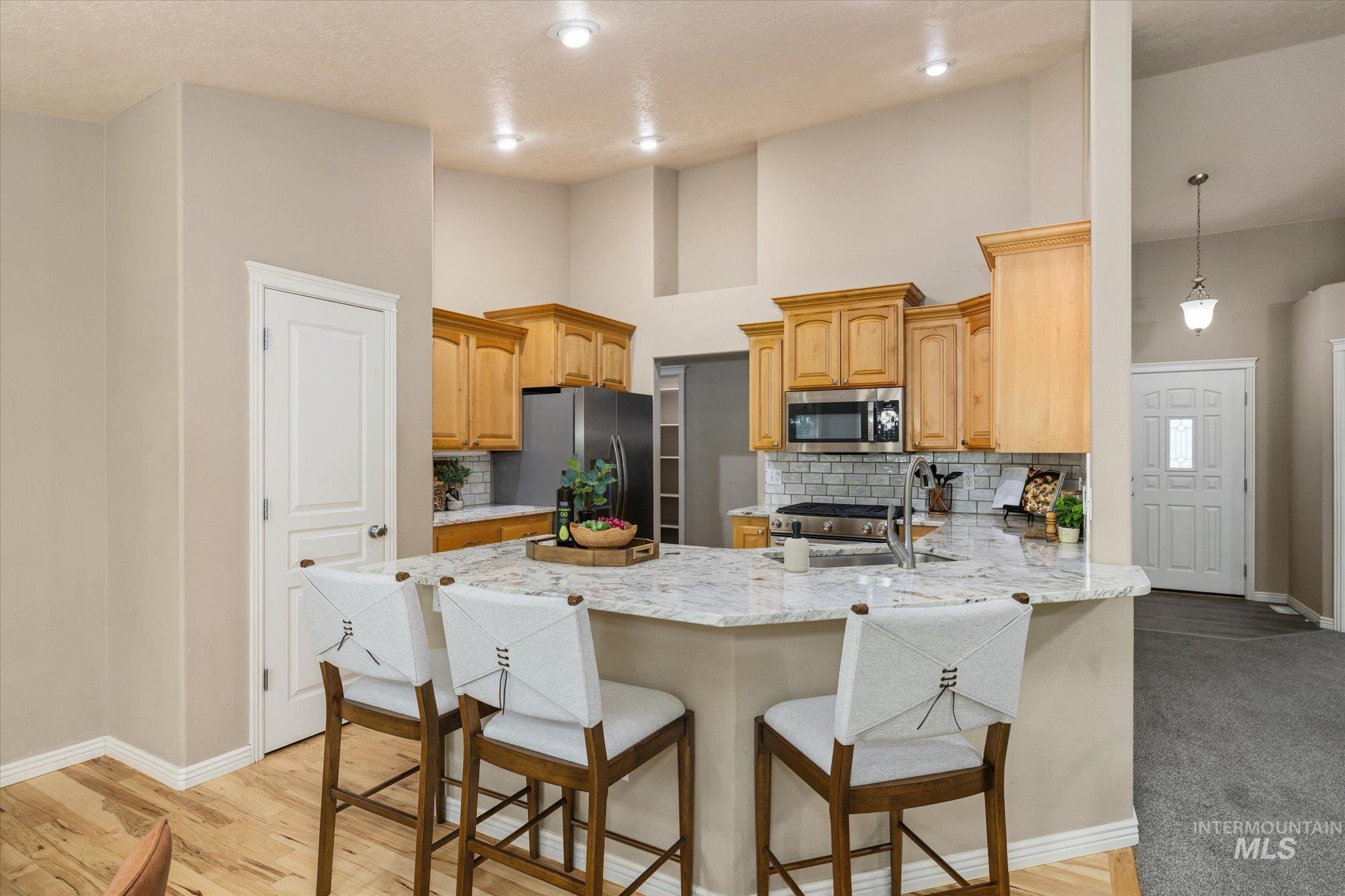 1894 W Divide Creek St, Meridian, Idaho 83646, 3 Bedrooms, 2.5 Bathrooms, Residential For Sale, Price $614,900, 98983649