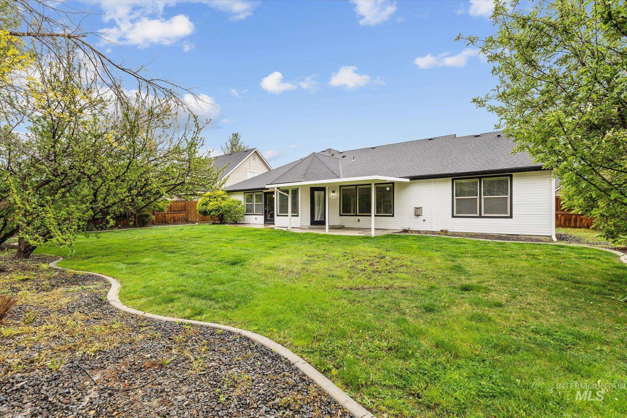 1894 W Divide Creek St, Meridian, Idaho 83646, 3 Bedrooms, 2.5 Bathrooms, Residential For Sale, Price $614,900, 98983649