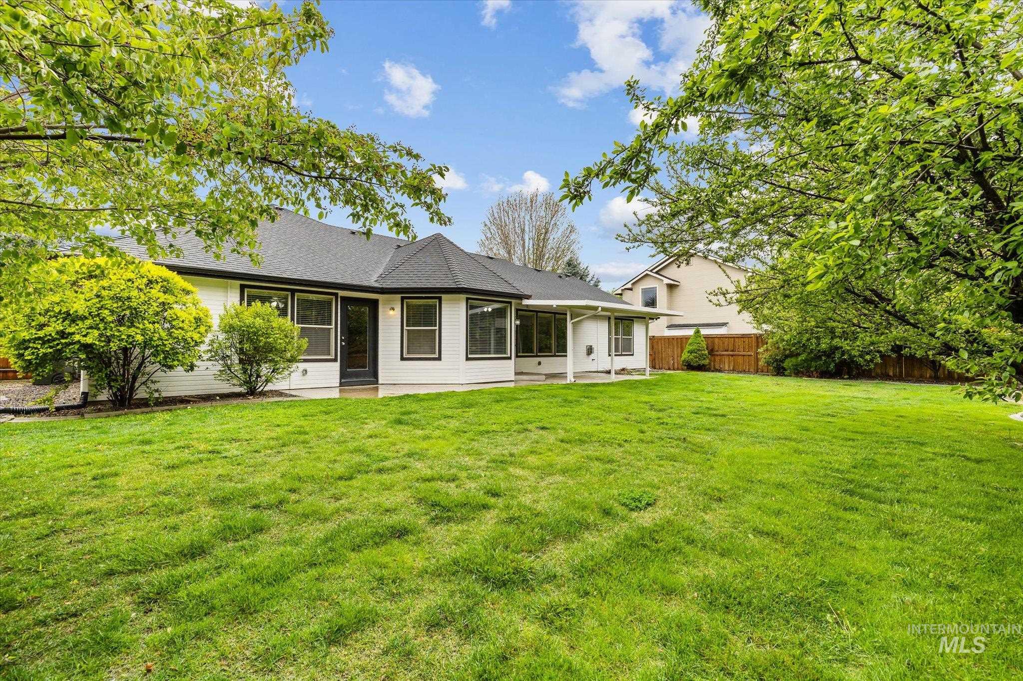 1894 W Divide Creek St, Meridian, Idaho 83646, 3 Bedrooms, 2.5 Bathrooms, Residential For Sale, Price $614,900, 98983649