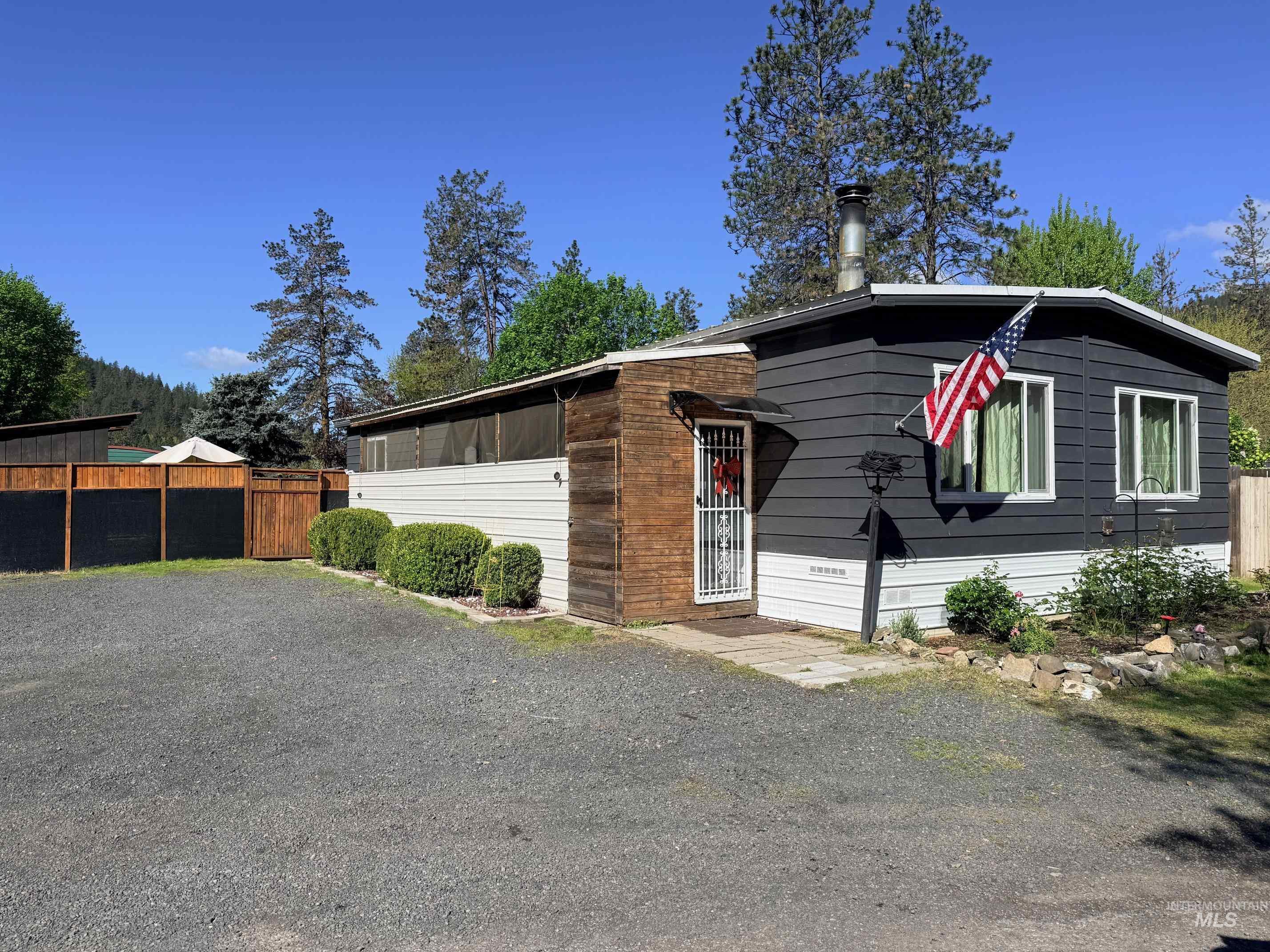 5 Bass Lane, Orofino, Idaho 83544, 3 Bedrooms, 2 Bathrooms, Residential For Sale, Price $95,000,MLS 98983654