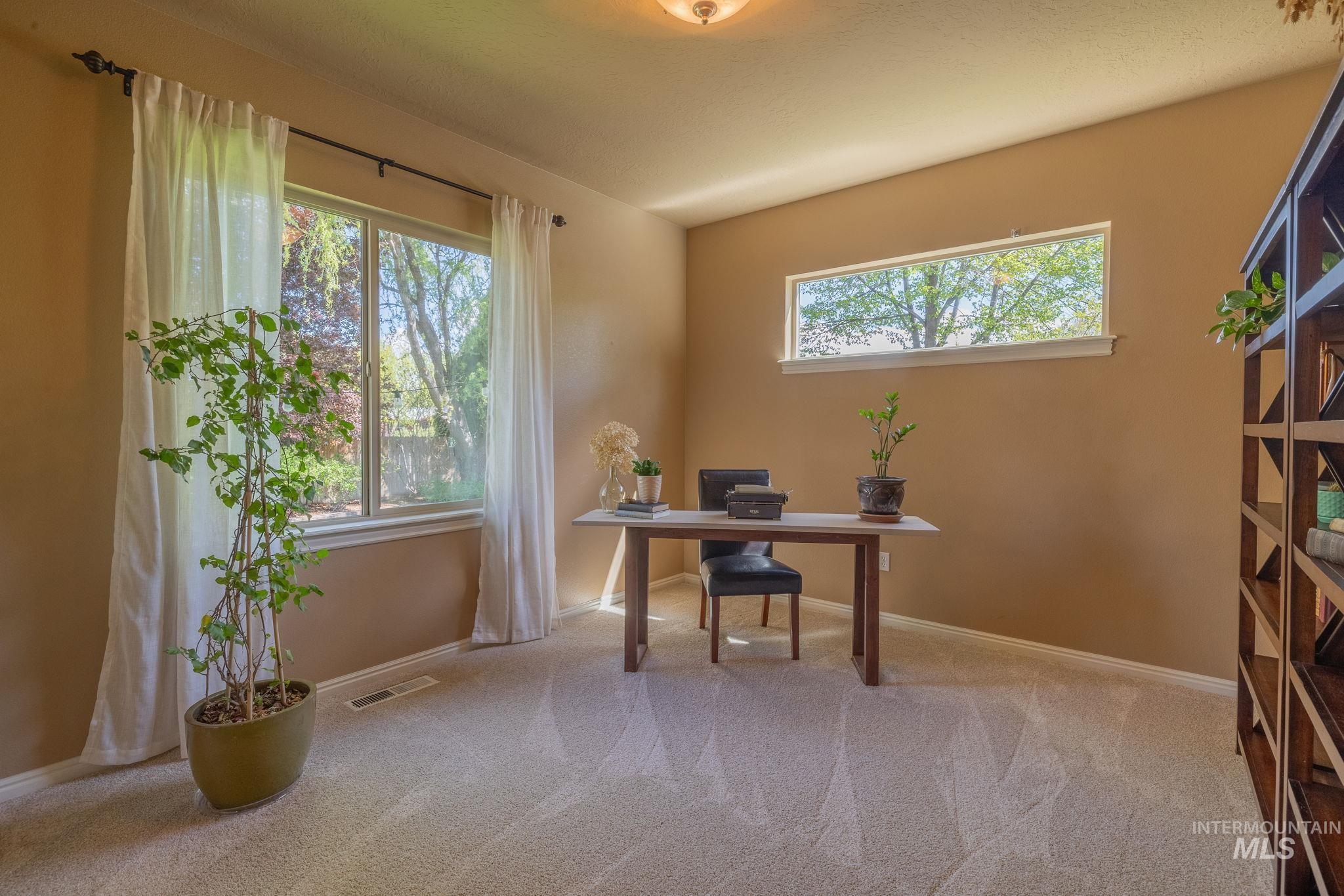 8798 W FIRCREST DR, Boise, Idaho 83704, 4 Bedrooms, 3.5 Bathrooms, Residential For Sale, Price $775,000,MLS 98983655