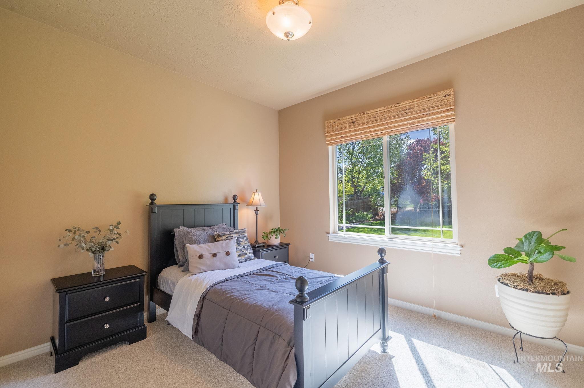 8798 W FIRCREST DR, Boise, Idaho 83704, 4 Bedrooms, 3.5 Bathrooms, Residential For Sale, Price $775,000,MLS 98983655