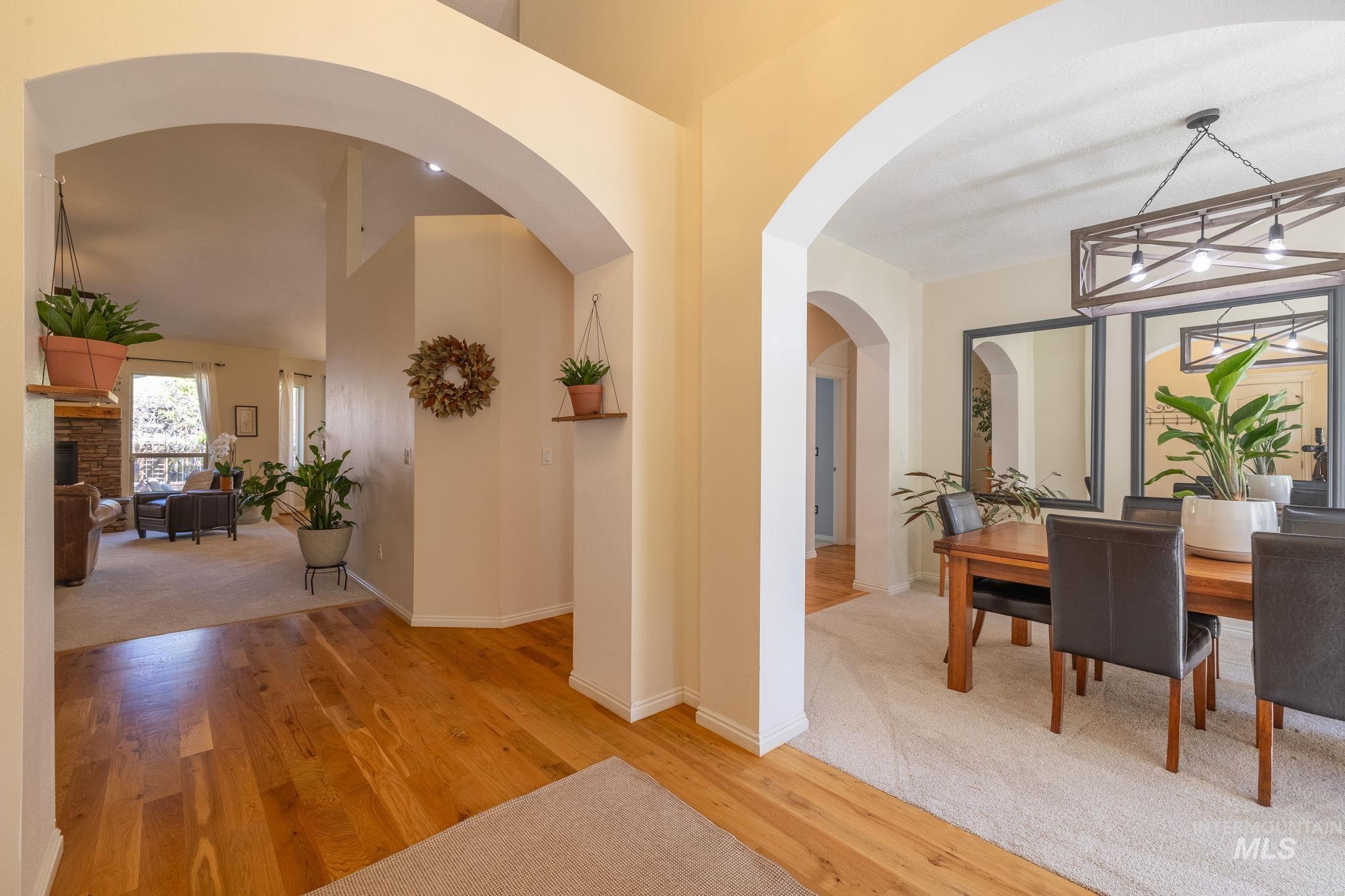 8798 W FIRCREST DR, Boise, Idaho 83704, 4 Bedrooms, 3.5 Bathrooms, Residential For Sale, Price $775,000,MLS 98983655