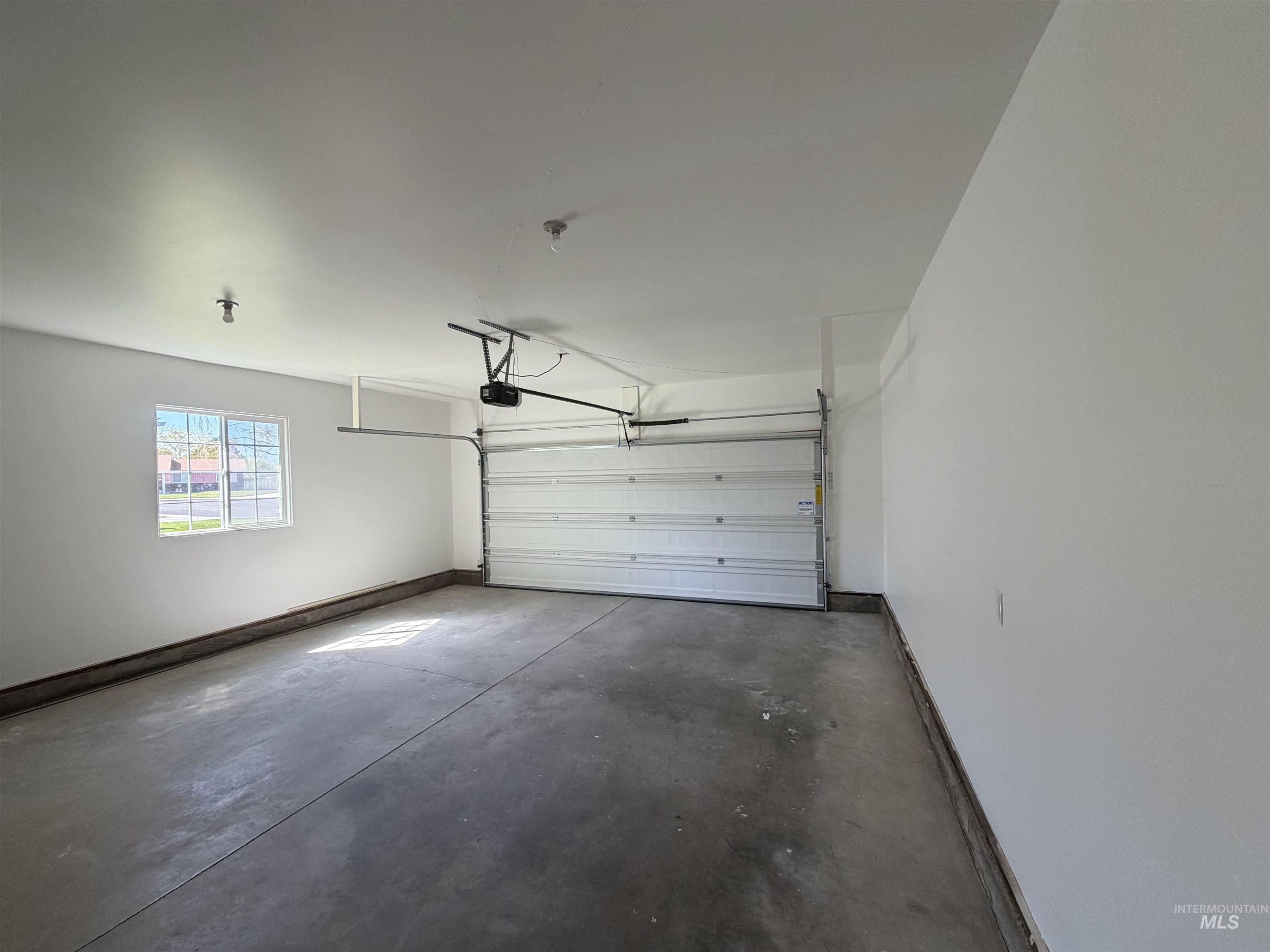 523 Park Meadows Cir, Twin Falls, Idaho 83301, 3 Bedrooms, 2 Bathrooms, Residential For Sale, Price $392,000,MLS 98983656