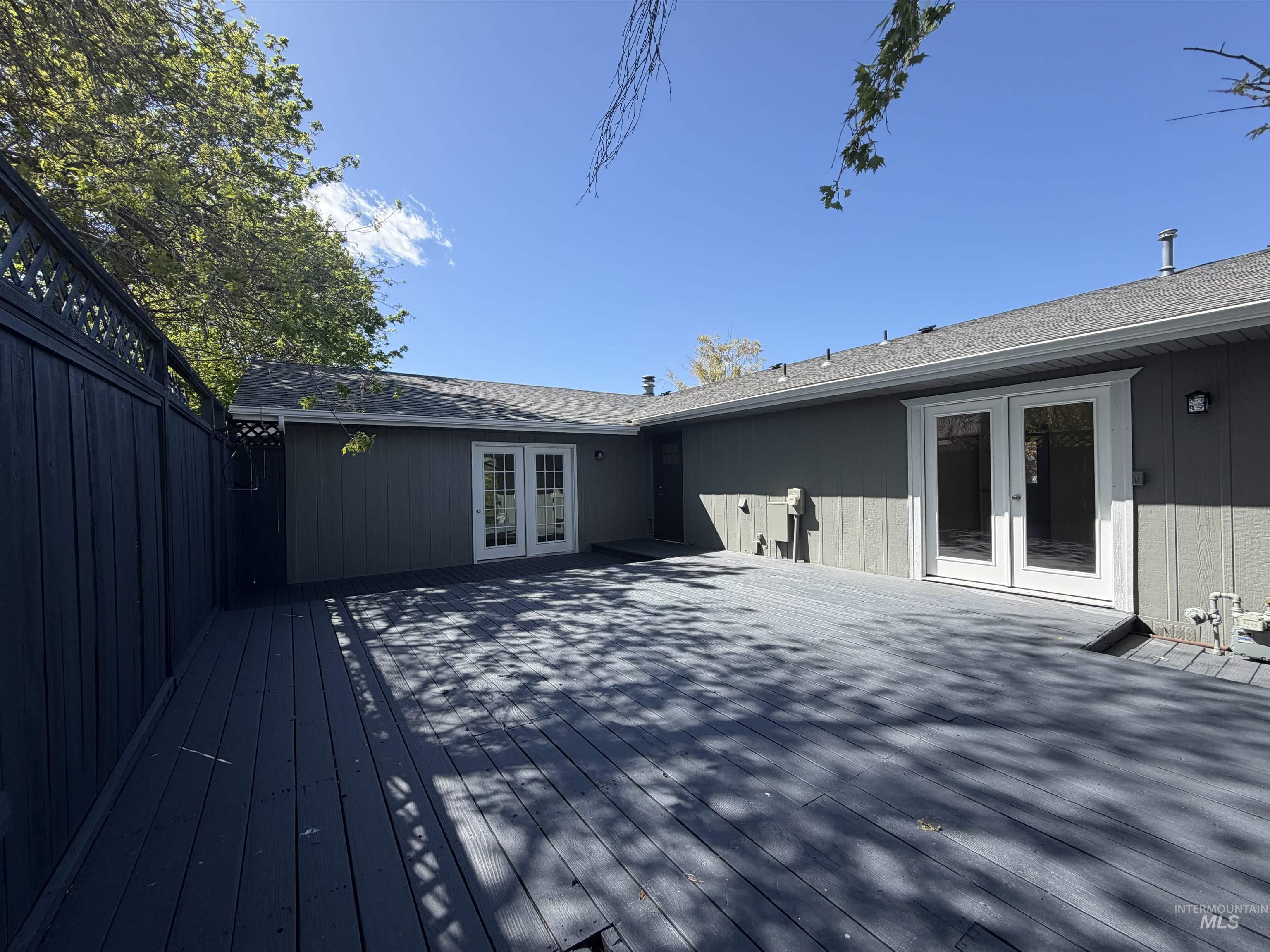 523 Park Meadows Cir, Twin Falls, Idaho 83301, 3 Bedrooms, 2 Bathrooms, Residential For Sale, Price $392,000,MLS 98983656