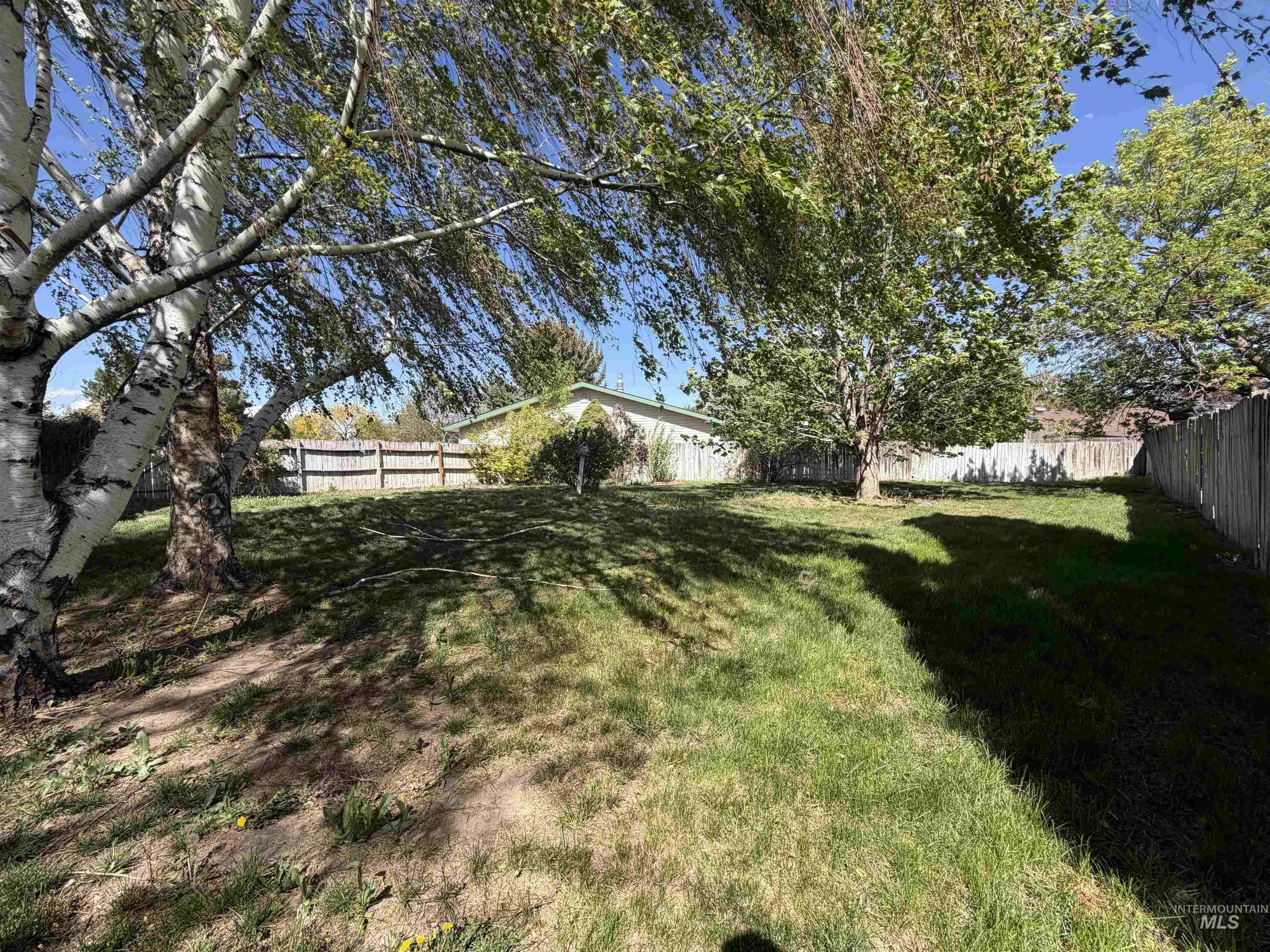 523 Park Meadows Cir, Twin Falls, Idaho 83301, 3 Bedrooms, 2 Bathrooms, Residential For Sale, Price $392,000,MLS 98983656