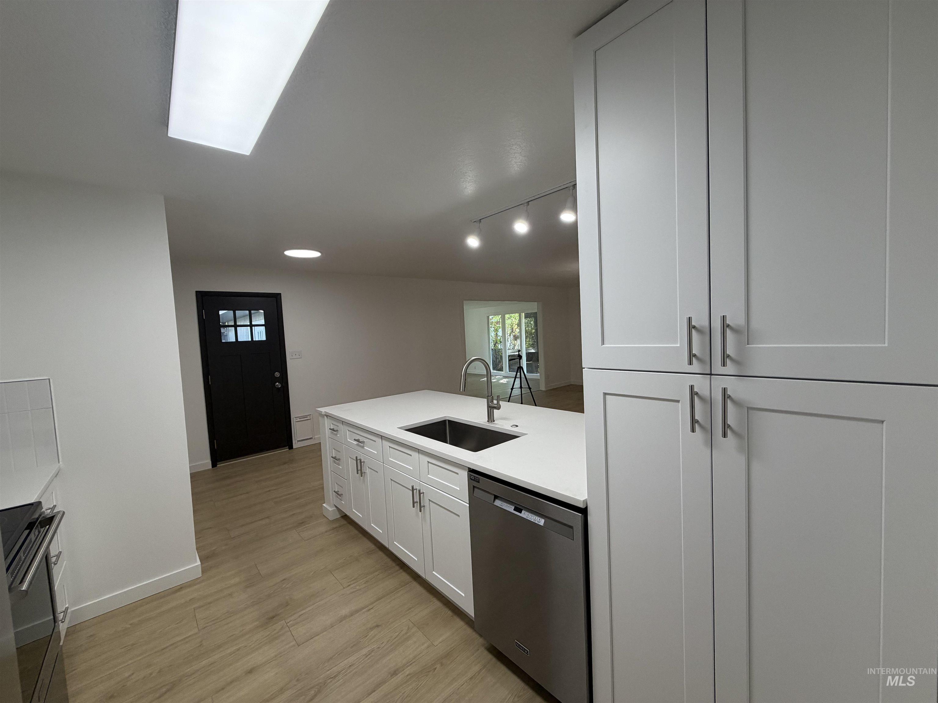 523 Park Meadows Cir, Twin Falls, Idaho 83301, 3 Bedrooms, 2 Bathrooms, Residential For Sale, Price $392,000,MLS 98983656