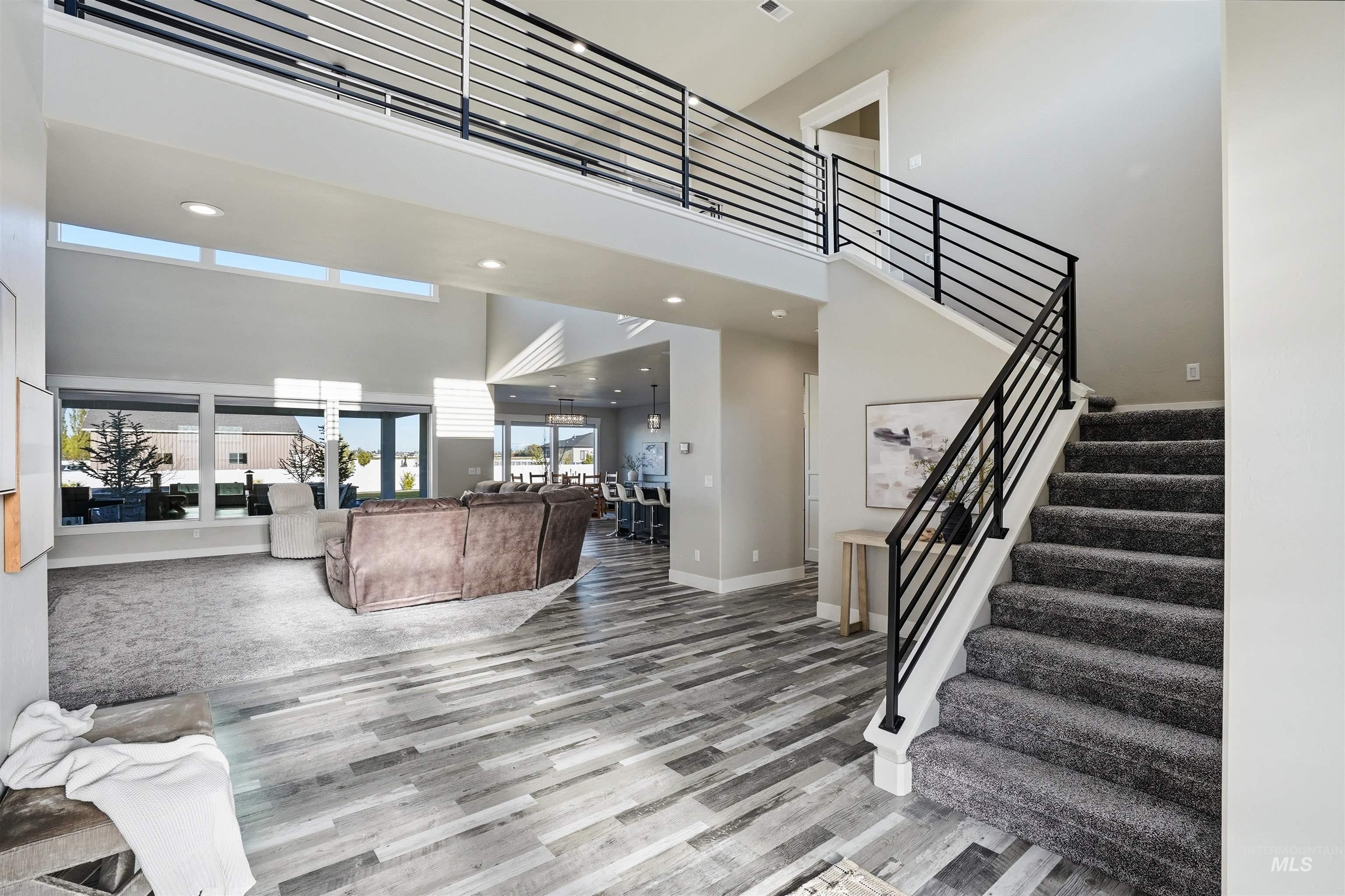 3872 N 3560 E, Kimberly, Idaho 83341, 5 Bedrooms, 4.5 Bathrooms, Residential For Sale, Price $1,200,000, 98983659