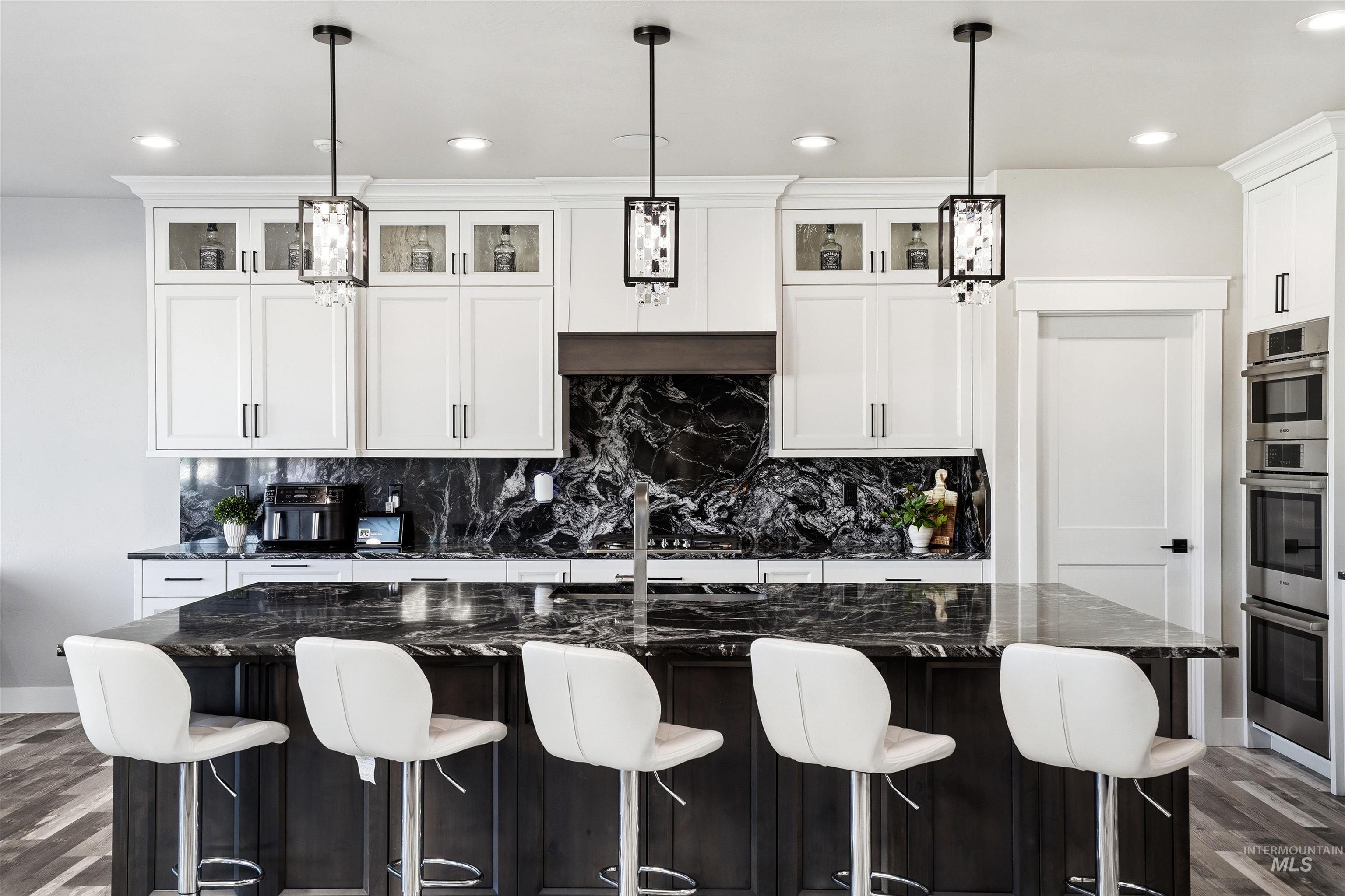 3872 N 3560 E, Kimberly, Idaho 83341, 5 Bedrooms, 4.5 Bathrooms, Residential For Sale, Price $1,200,000, 98983659