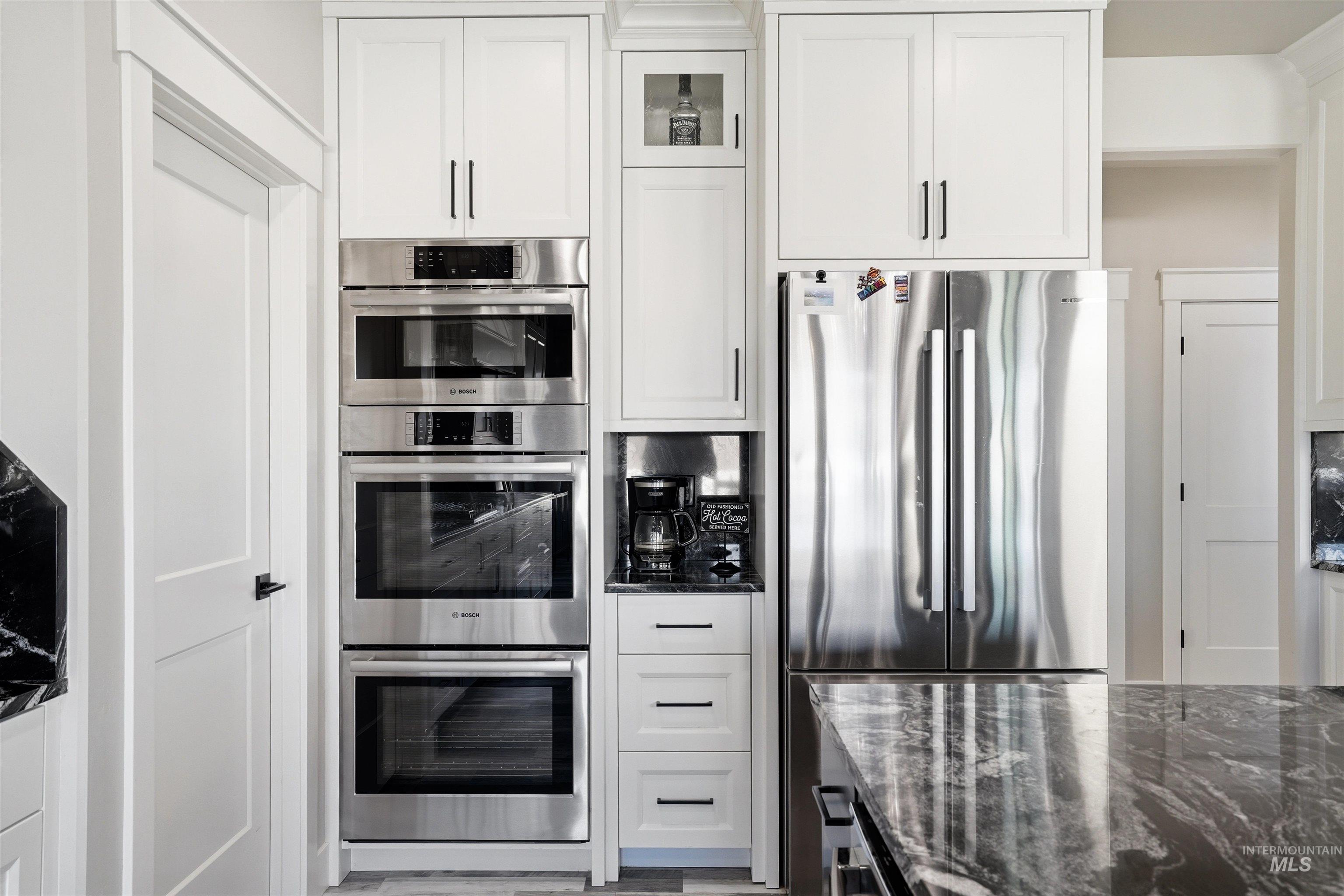 3872 N 3560 E, Kimberly, Idaho 83341, 5 Bedrooms, 4.5 Bathrooms, Residential For Sale, Price $1,200,000, 98983659