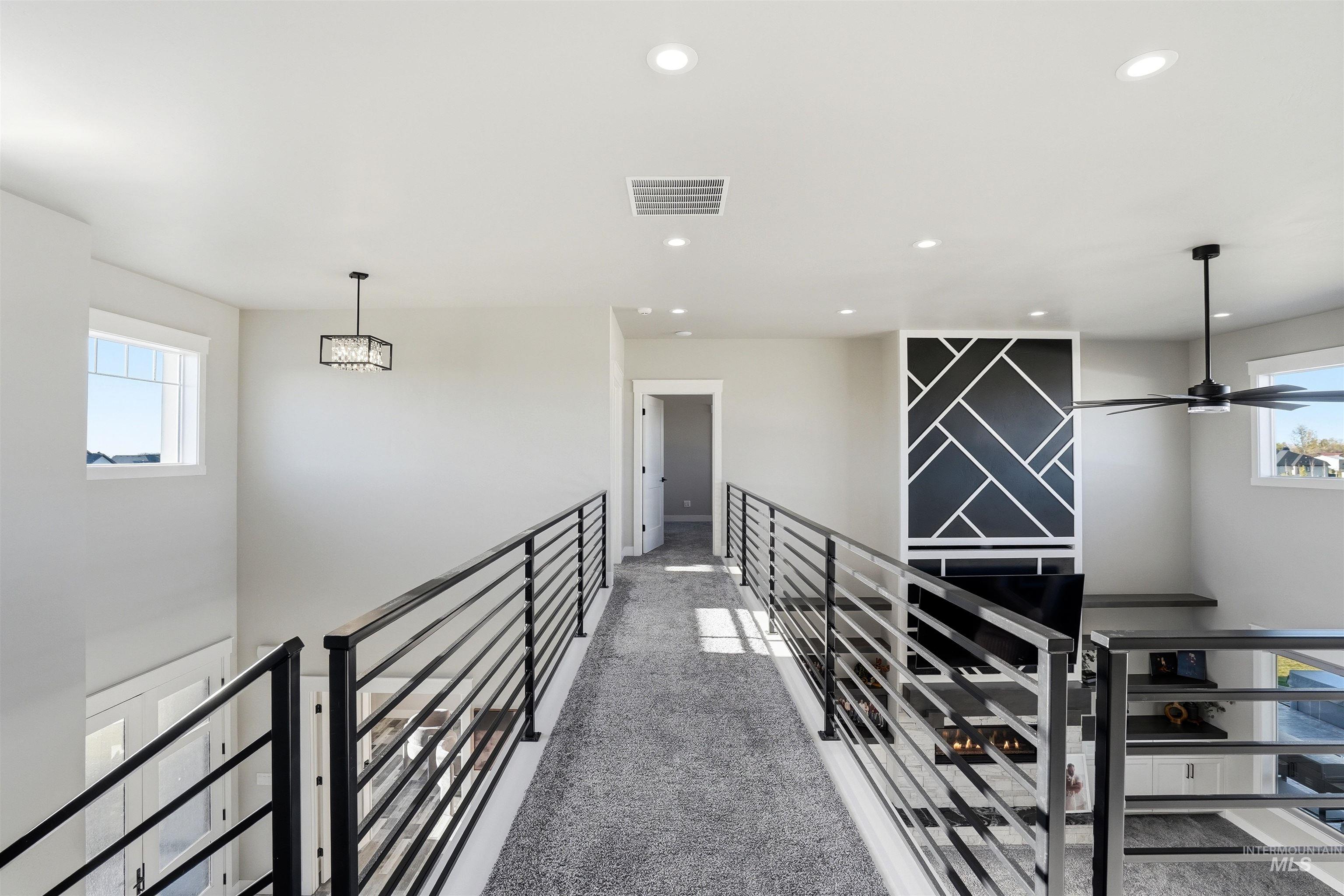 3872 N 3560 E, Kimberly, Idaho 83341, 5 Bedrooms, 4.5 Bathrooms, Residential For Sale, Price $1,200,000, 98983659