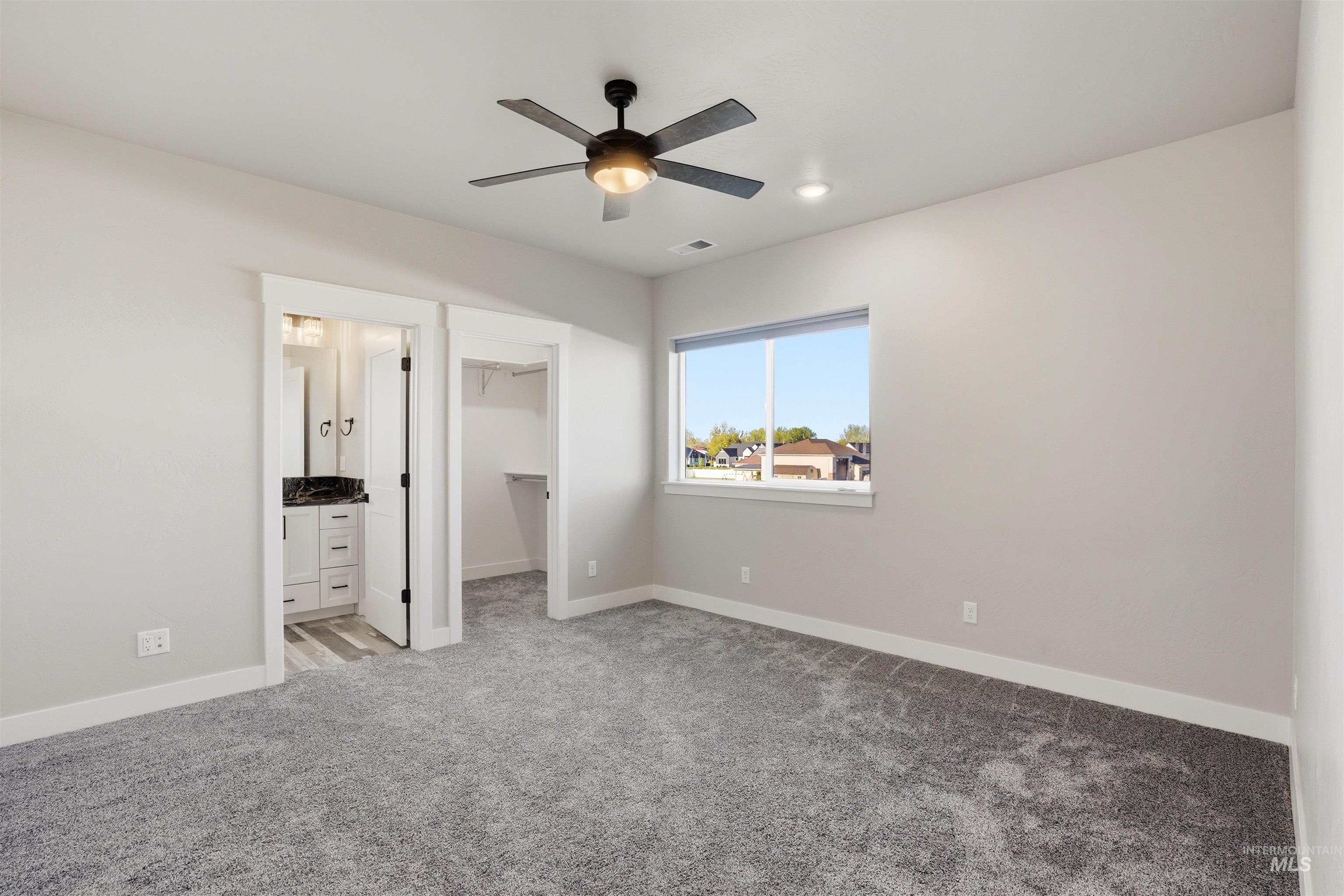 3872 N 3560 E, Kimberly, Idaho 83341, 5 Bedrooms, 4.5 Bathrooms, Residential For Sale, Price $1,200,000, 98983659