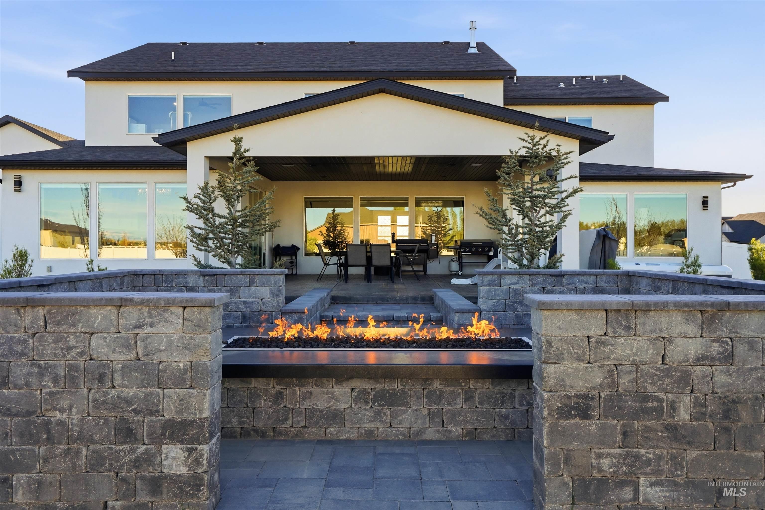 3872 N 3560 E, Kimberly, Idaho 83341, 5 Bedrooms, 4.5 Bathrooms, Residential For Sale, Price $1,200,000, 98983659