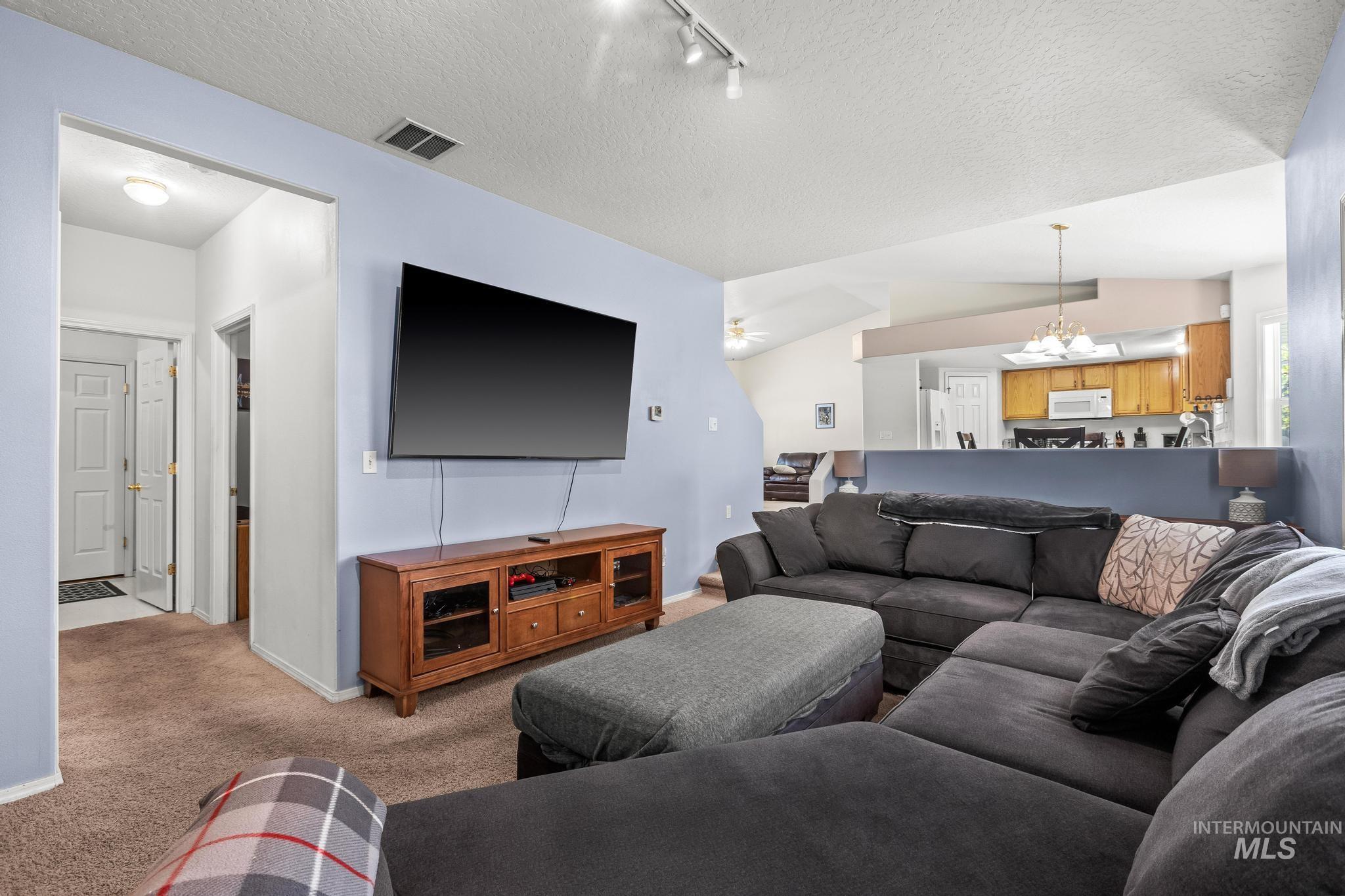 2005 S Plateau Dr, Nampa, Idaho 83686, 4 Bedrooms, 3 Bathrooms, Residential For Sale, Price $419,000, 98983660