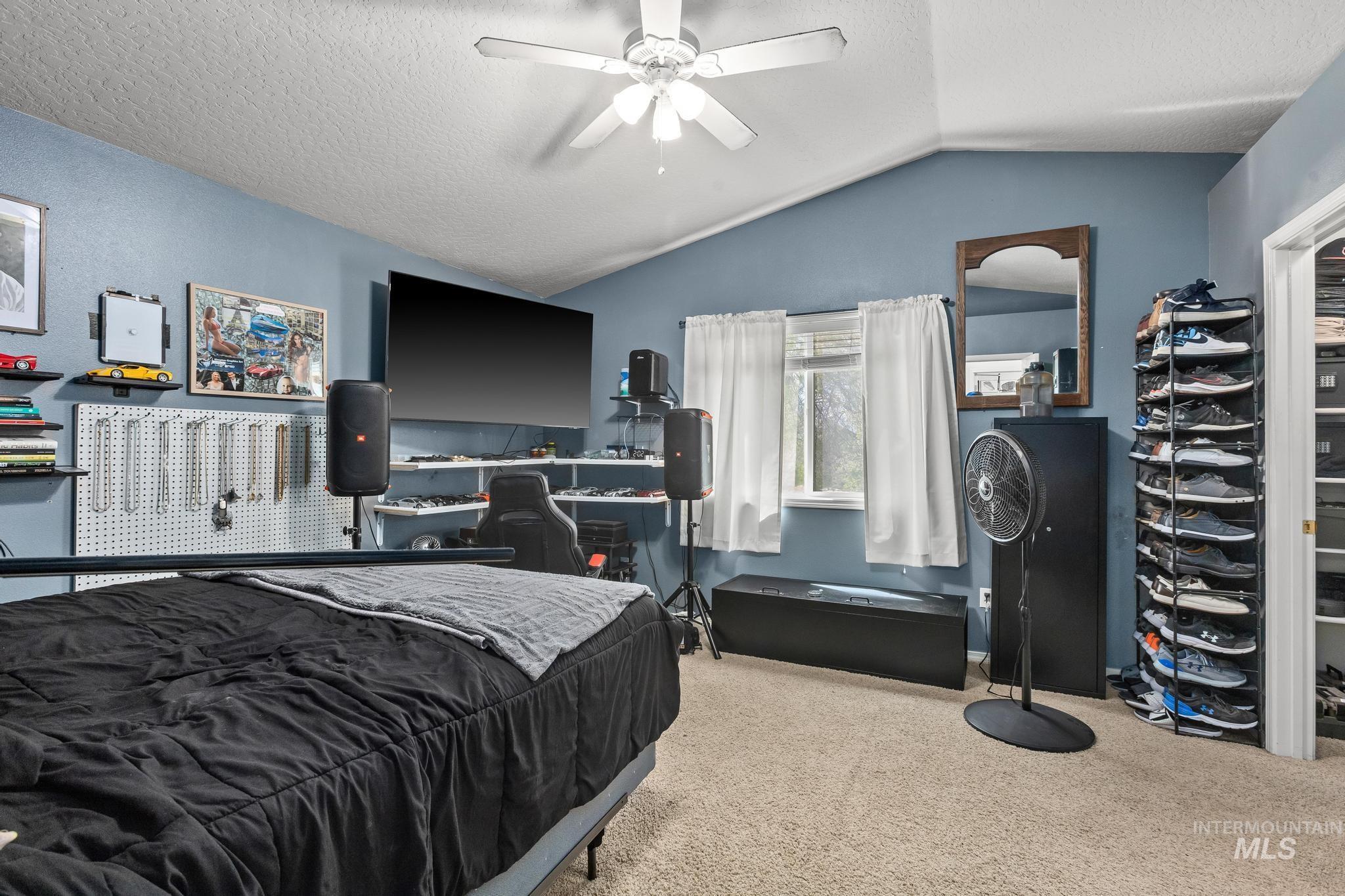 2005 S Plateau Dr, Nampa, Idaho 83686, 4 Bedrooms, 3 Bathrooms, Residential For Sale, Price $419,000, 98983660