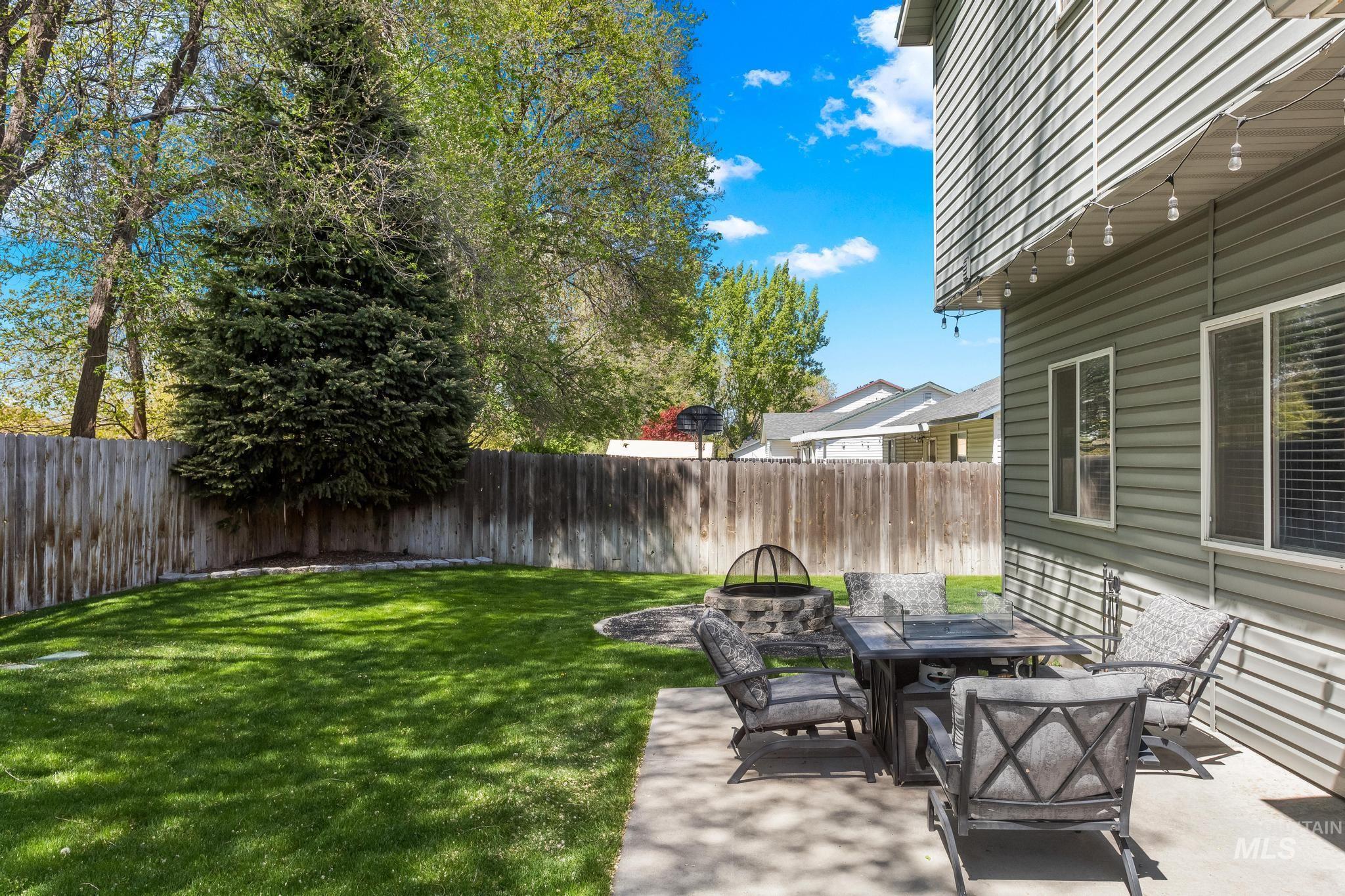 2005 S Plateau Dr, Nampa, Idaho 83686, 4 Bedrooms, 3 Bathrooms, Residential For Sale, Price $419,000, 98983660