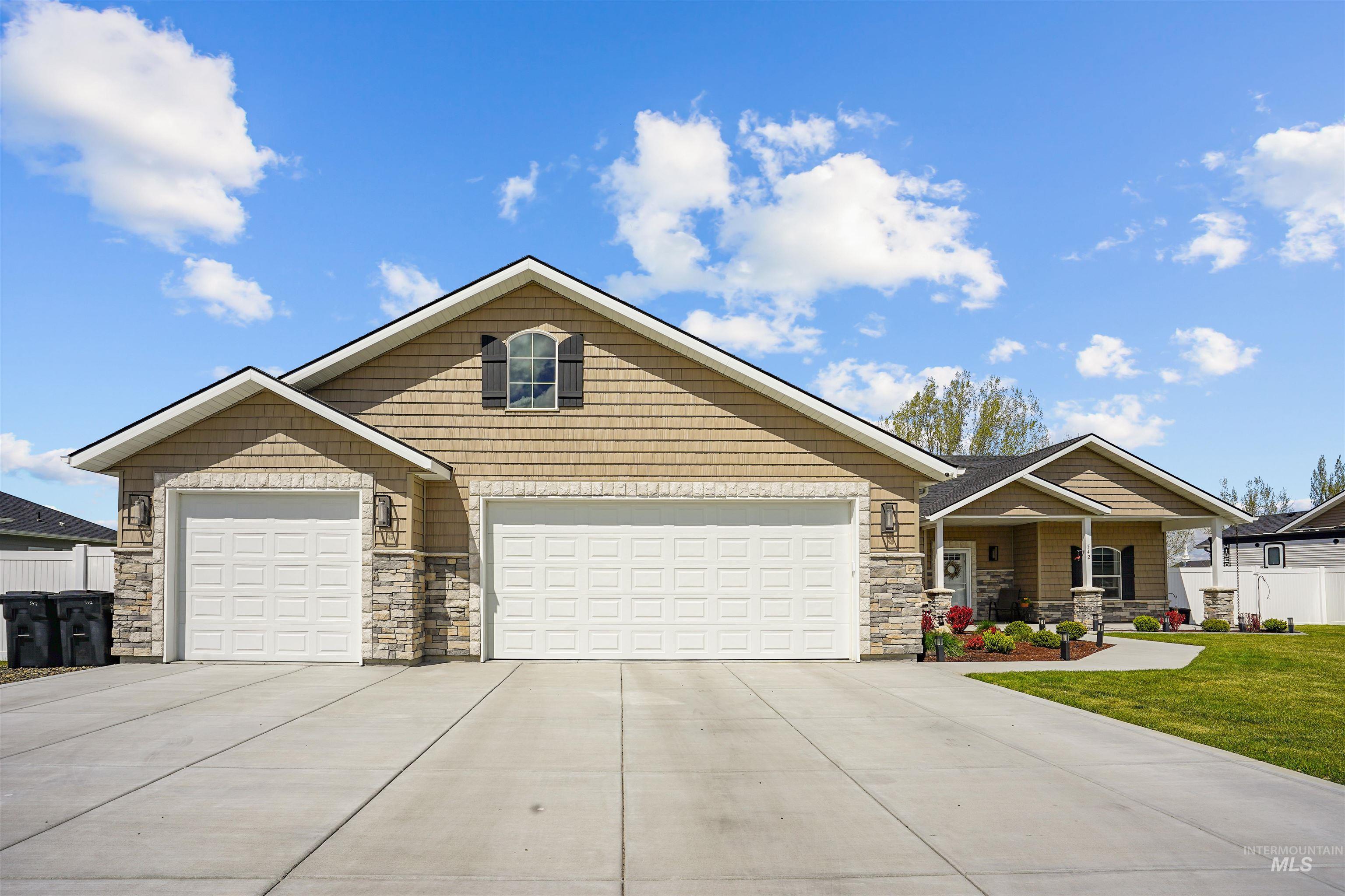 542 Lake Cleveland, Burley, Idaho 83318, 4 Bedrooms, 2 Bathrooms, Residential For Sale, Price $445,000, 98983661