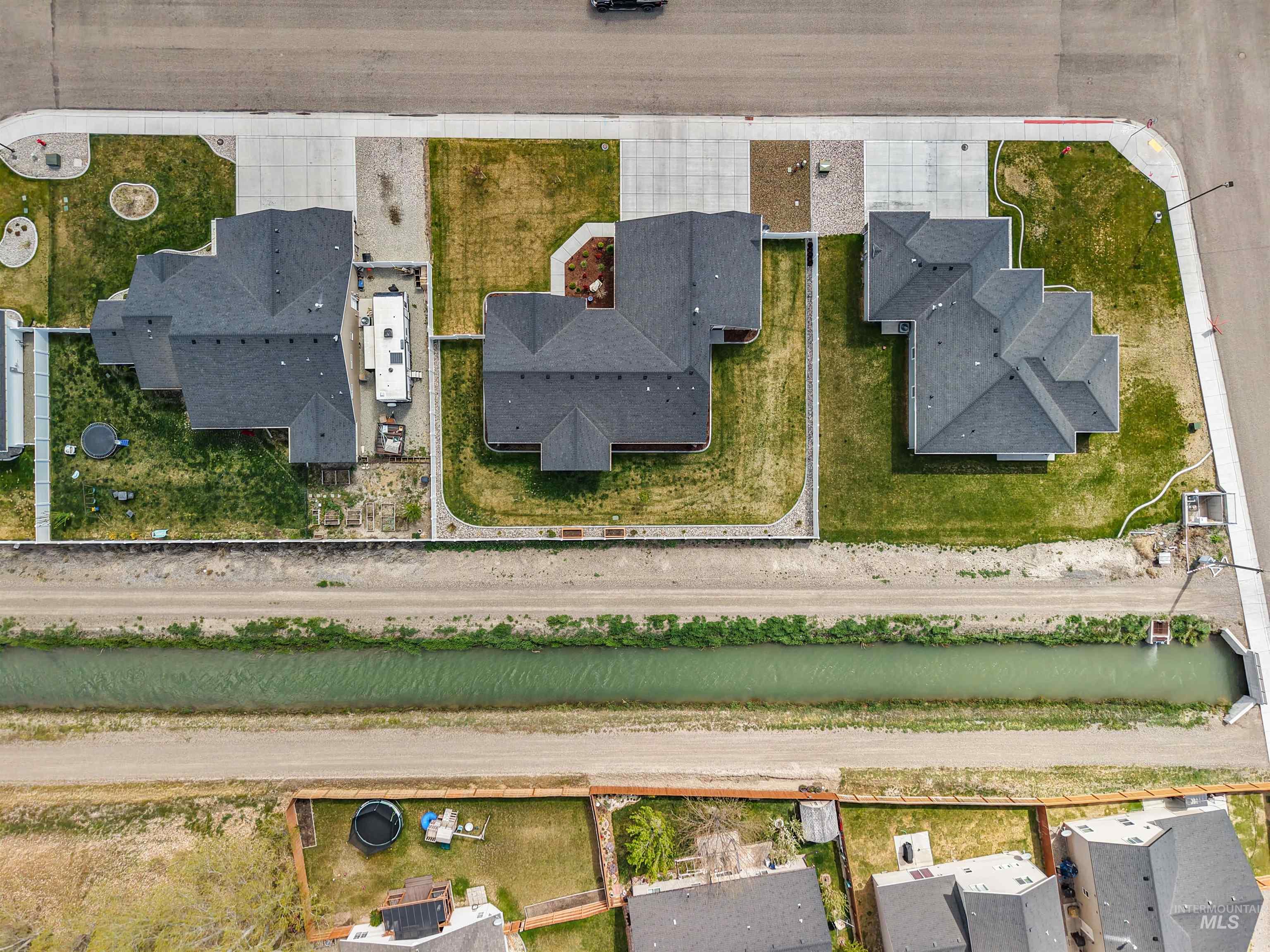 542 Lake Cleveland, Burley, Idaho 83318, 4 Bedrooms, 2 Bathrooms, Residential For Sale, Price $445,000, 98983661