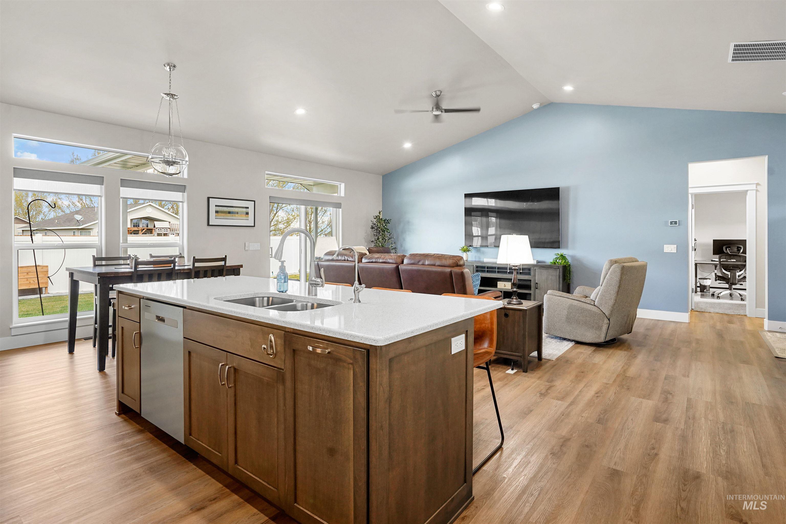 542 Lake Cleveland, Burley, Idaho 83318, 4 Bedrooms, 2 Bathrooms, Residential For Sale, Price $445,000, 98983661