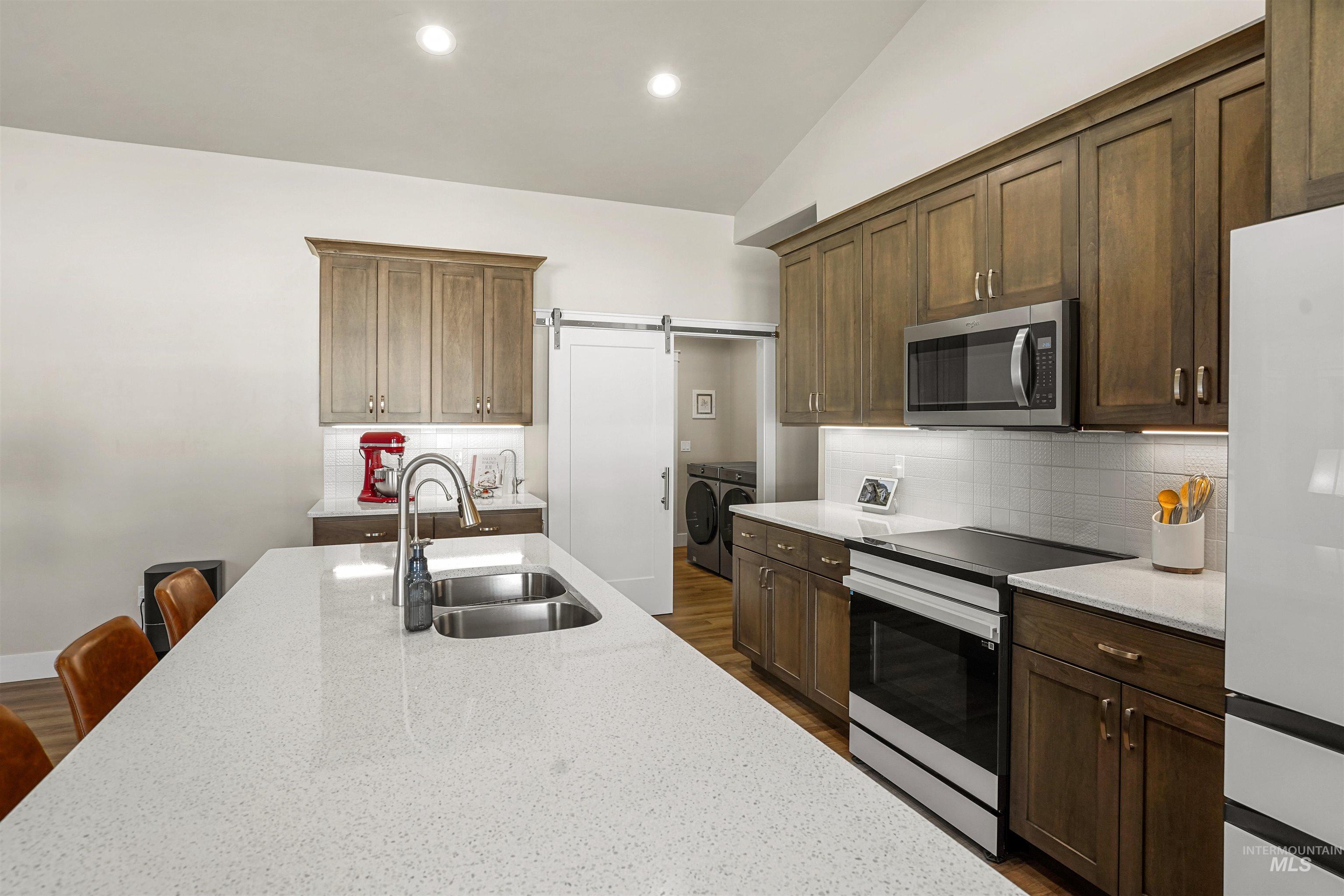 542 Lake Cleveland, Burley, Idaho 83318, 4 Bedrooms, 2 Bathrooms, Residential For Sale, Price $445,000, 98983661