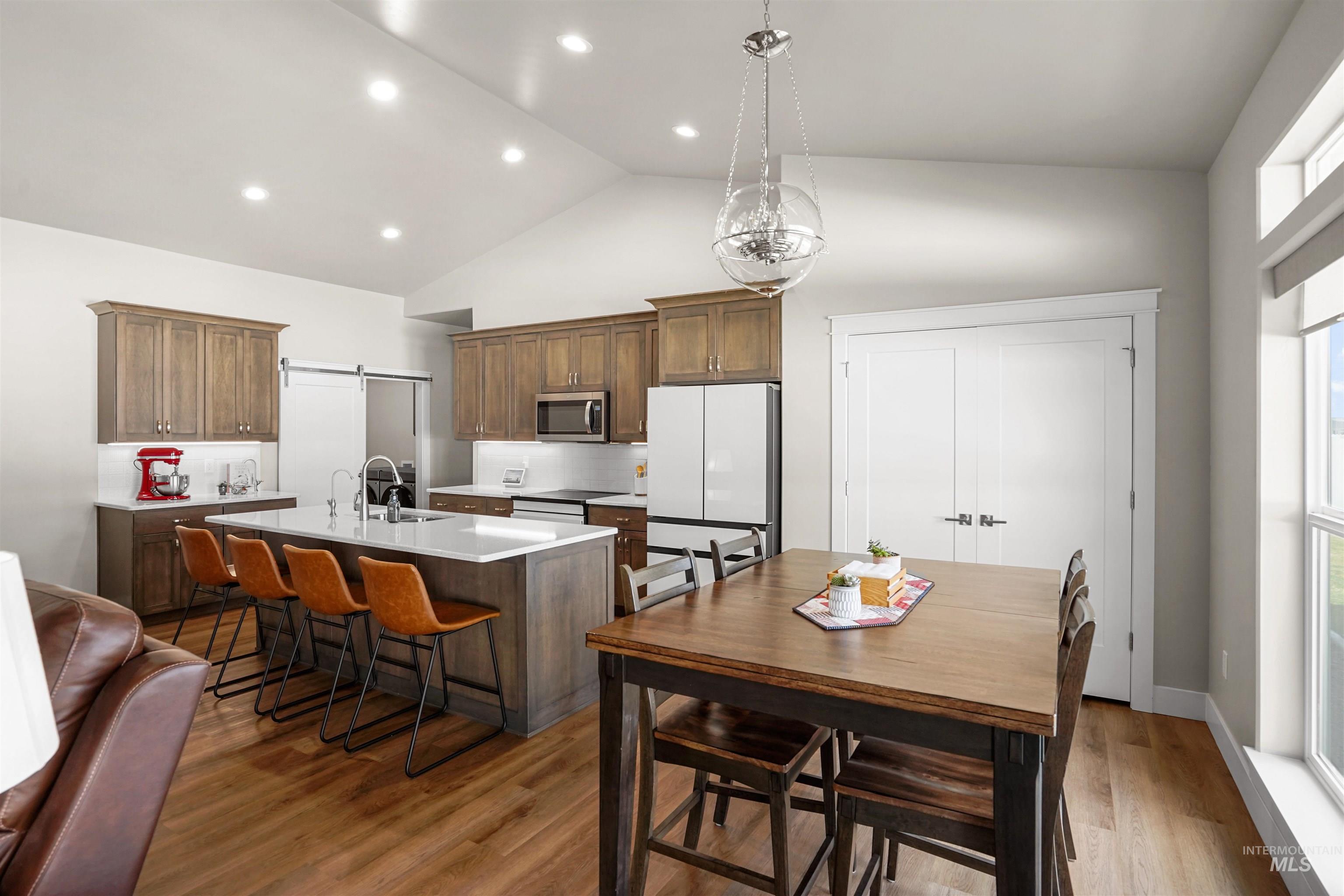 542 Lake Cleveland, Burley, Idaho 83318, 4 Bedrooms, 2 Bathrooms, Residential For Sale, Price $445,000, 98983661