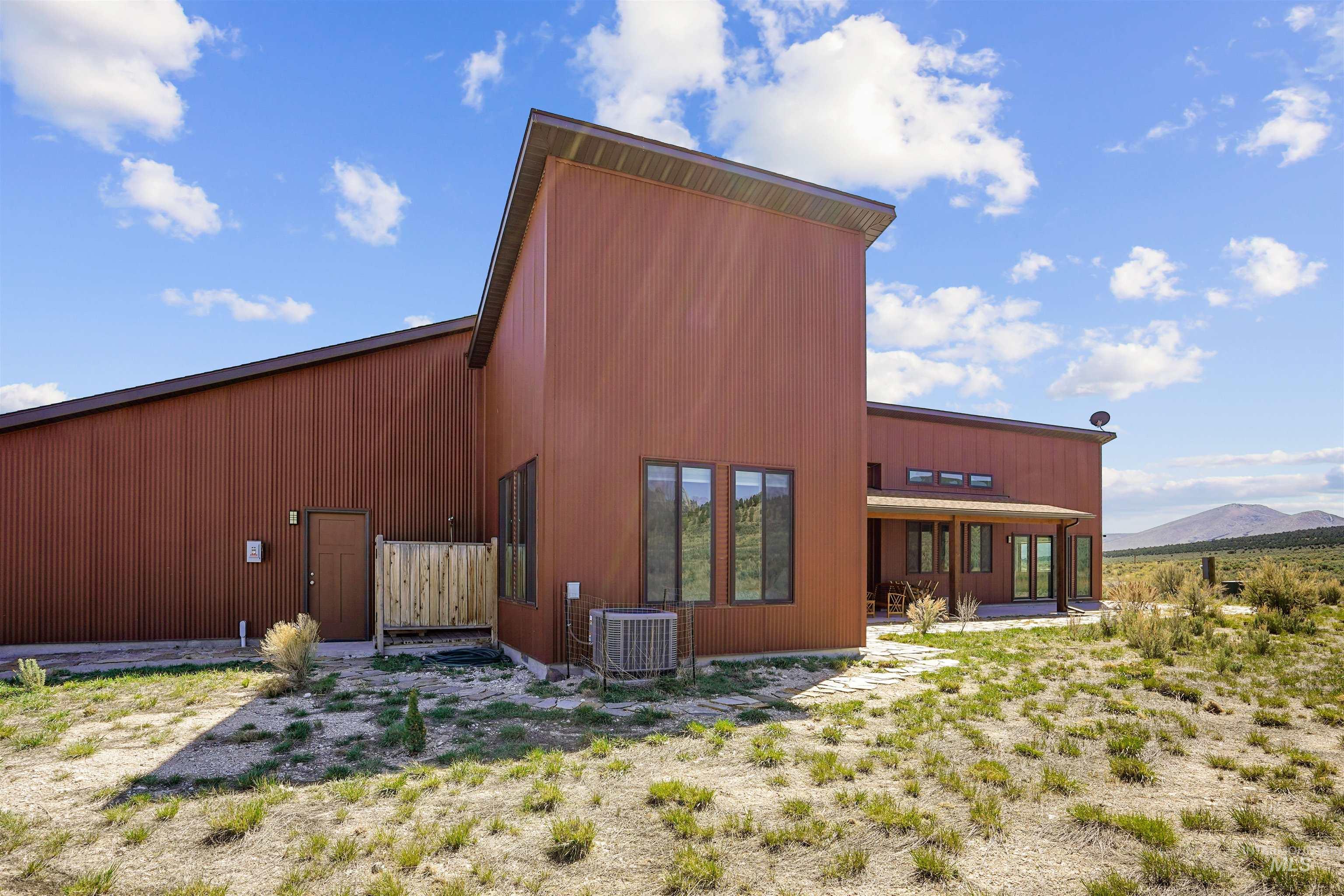 820 Shooting Iron, Almo, Idaho 83312, 2 Bedrooms, 2 Bathrooms, Residential For Sale, Price $625,000, 98983662