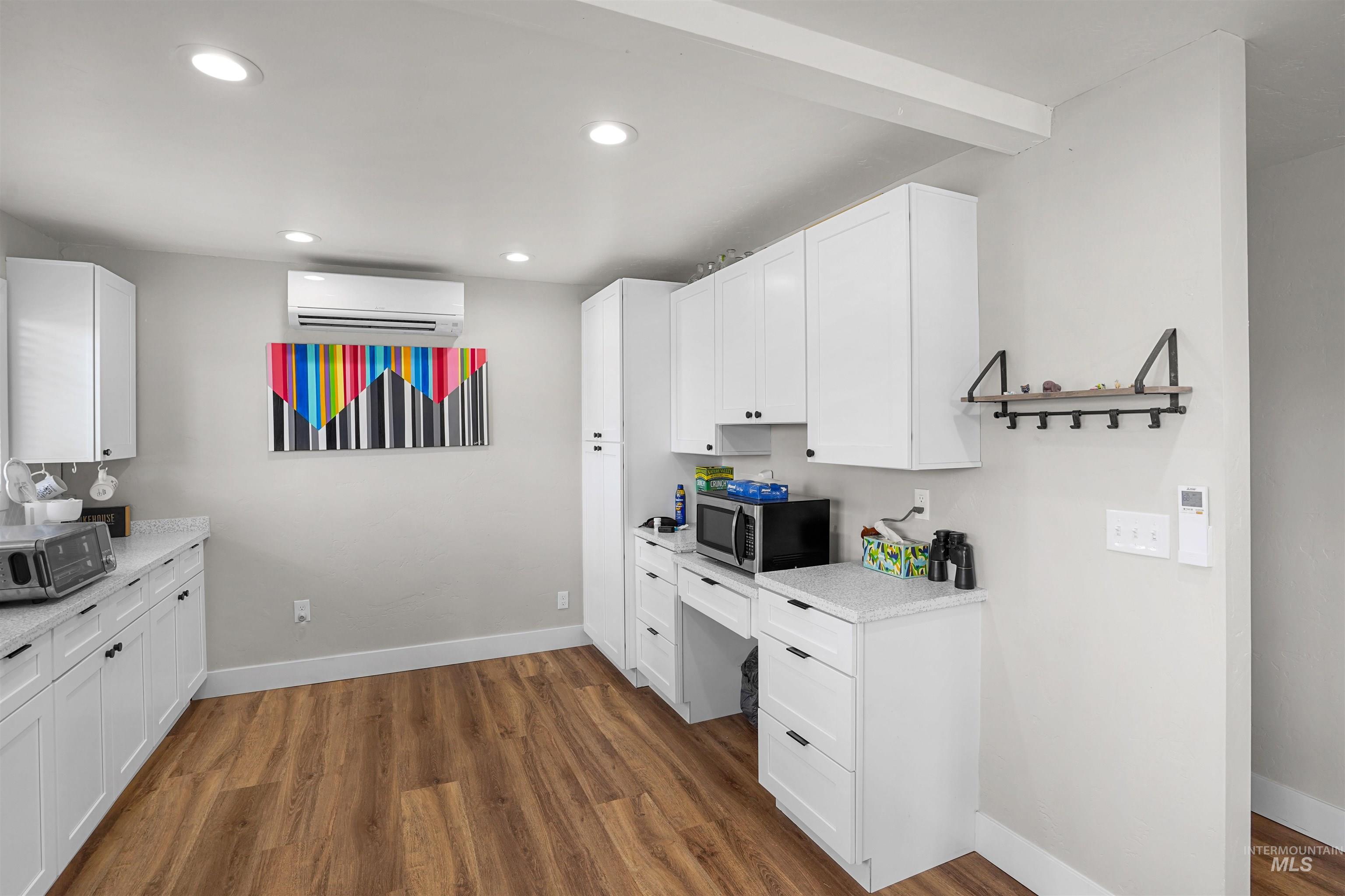 513 W 2100 S, Oakley, Idaho 83346, 5 Bedrooms, 3.5 Bathrooms, Residential For Sale, Price $475,000,MLS 98983663