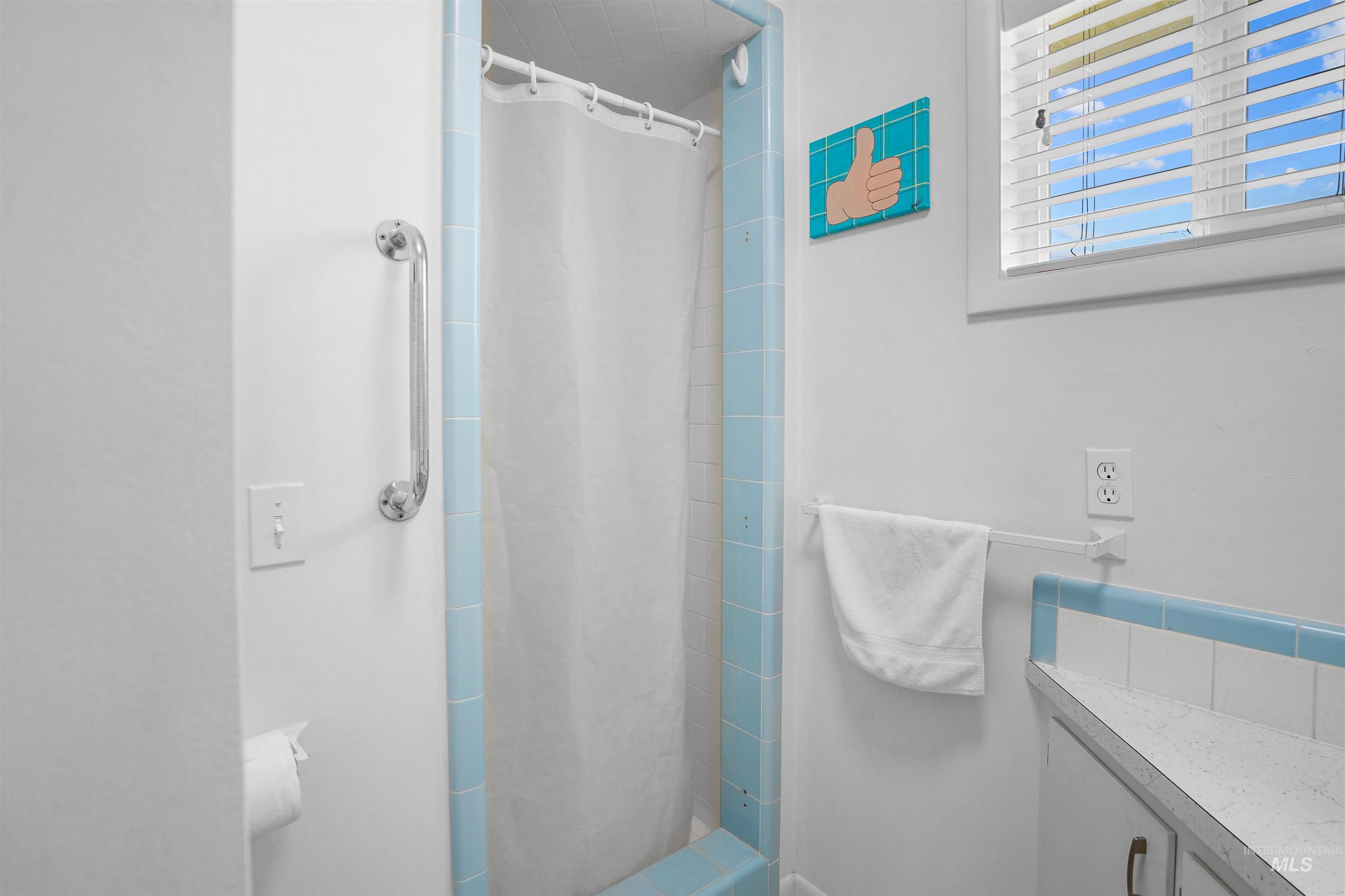 513 W 2100 S, Oakley, Idaho 83346, 5 Bedrooms, 3.5 Bathrooms, Residential For Sale, Price $475,000,MLS 98983663