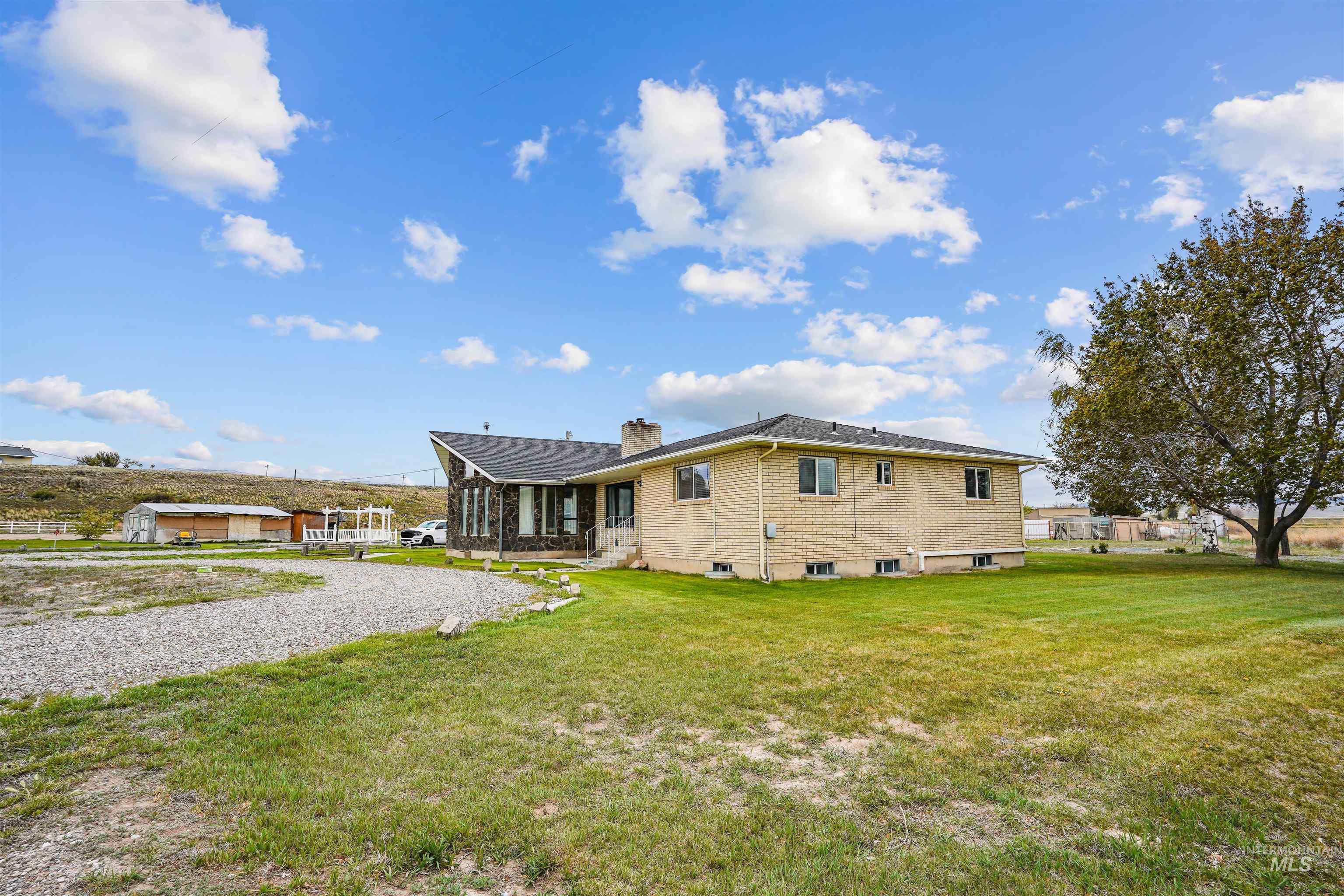 513 W 2100 S, Oakley, Idaho 83346, 5 Bedrooms, 3.5 Bathrooms, Residential For Sale, Price $475,000,MLS 98983663