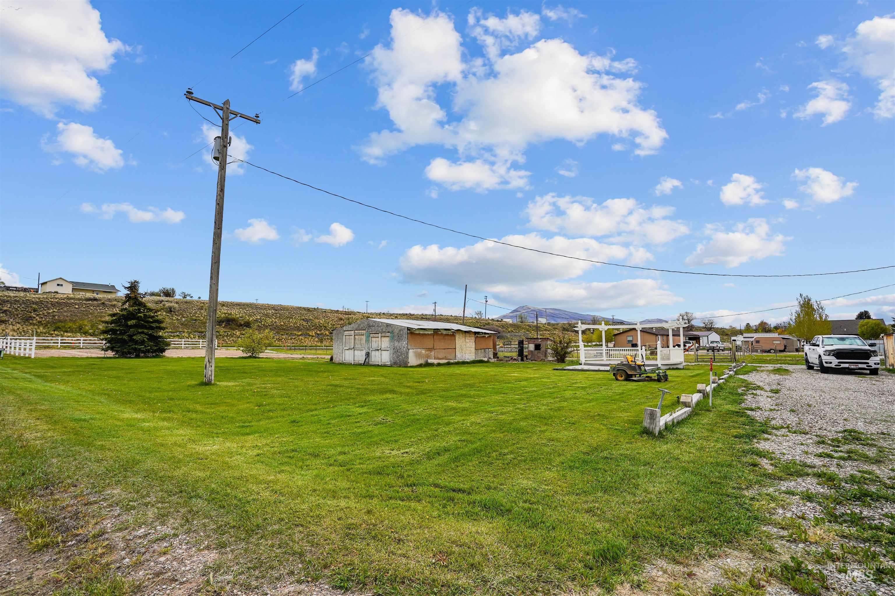 513 W 2100 S, Oakley, Idaho 83346, 5 Bedrooms, 3.5 Bathrooms, Residential For Sale, Price $475,000,MLS 98983663