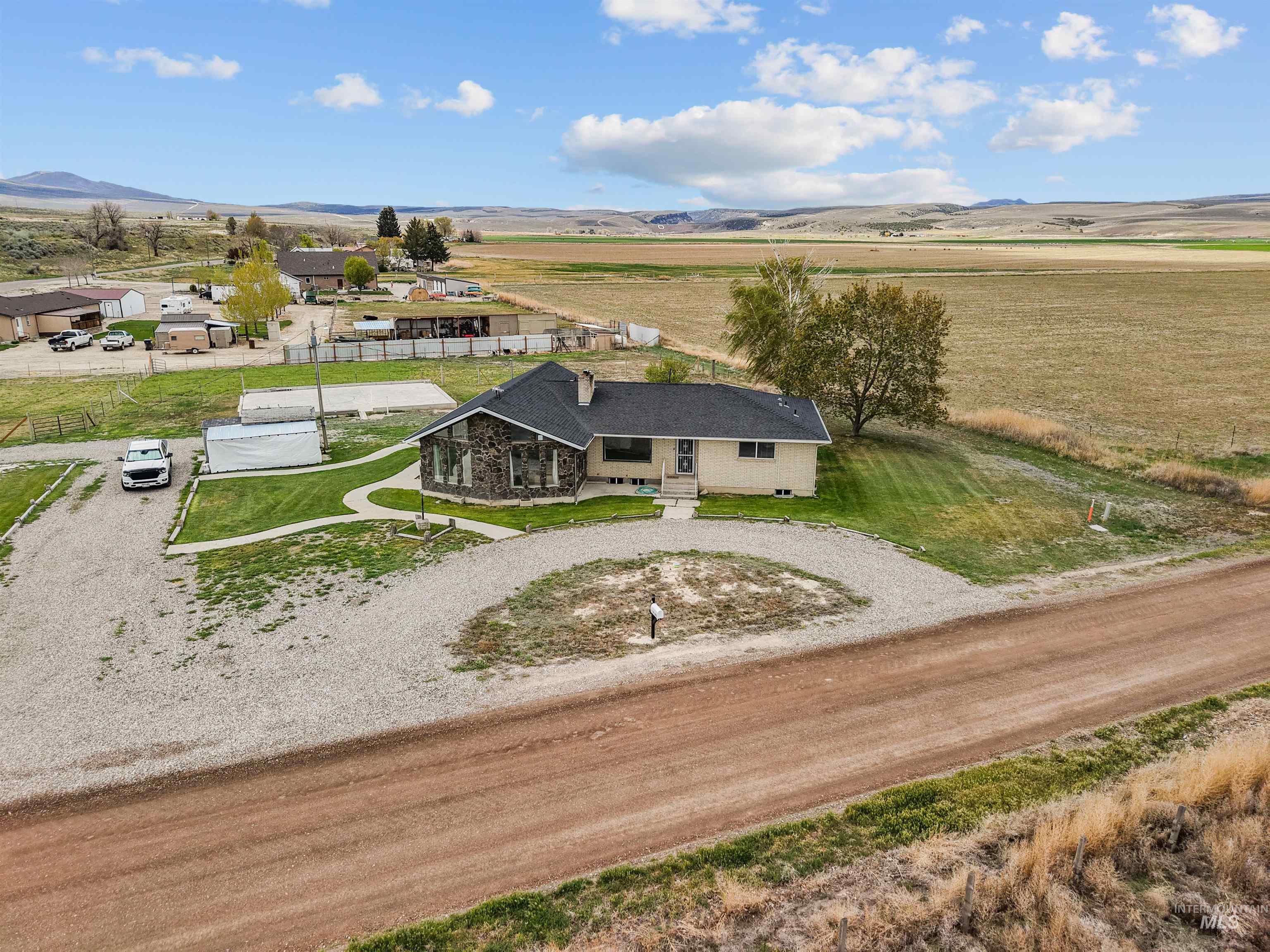 513 W 2100 S, Oakley, Idaho 83346, 5 Bedrooms, 3.5 Bathrooms, Residential For Sale, Price $475,000,MLS 98983663