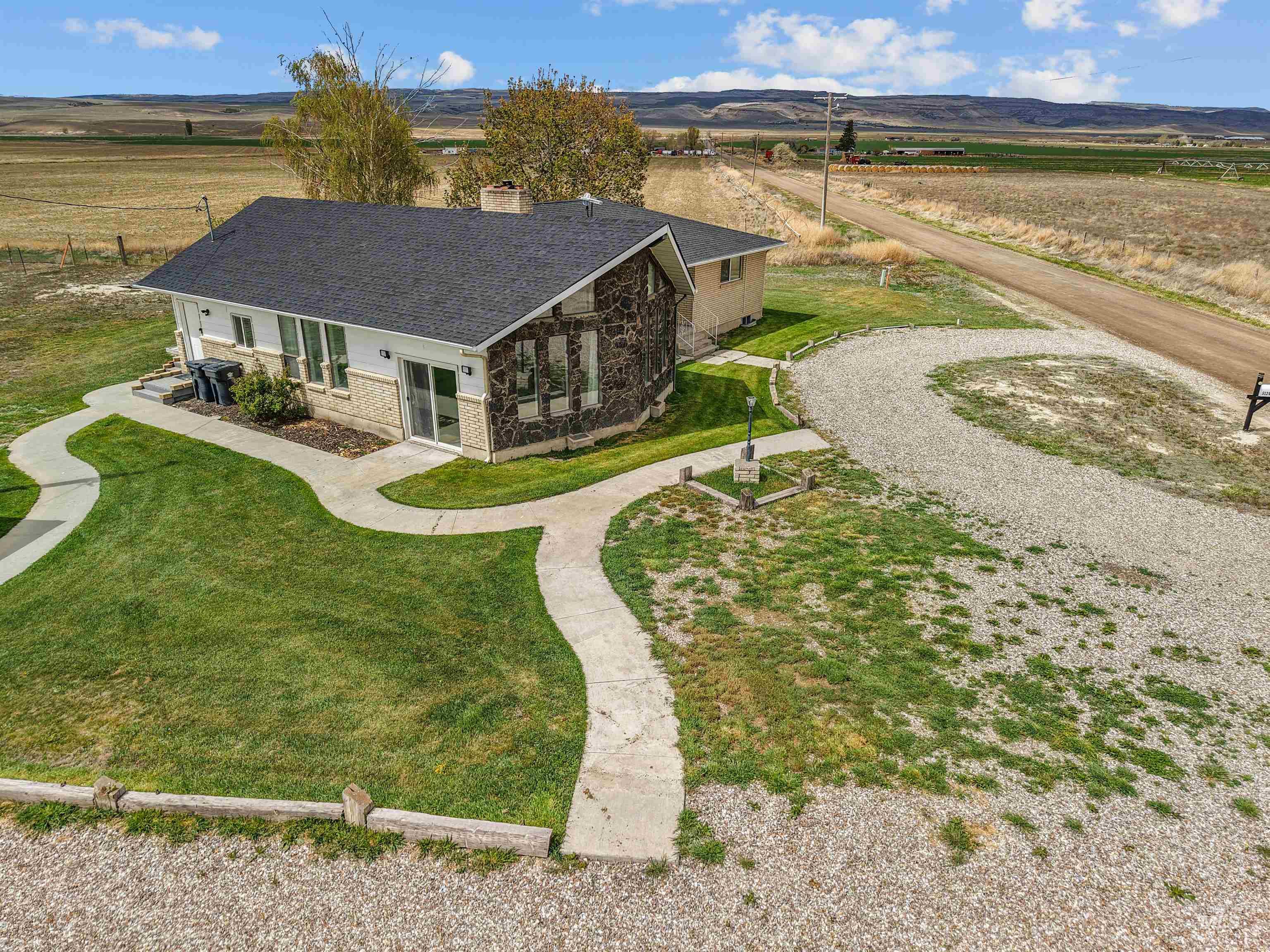 513 W 2100 S, Oakley, Idaho 83346, 5 Bedrooms, 3.5 Bathrooms, Residential For Sale, Price $475,000,MLS 98983663