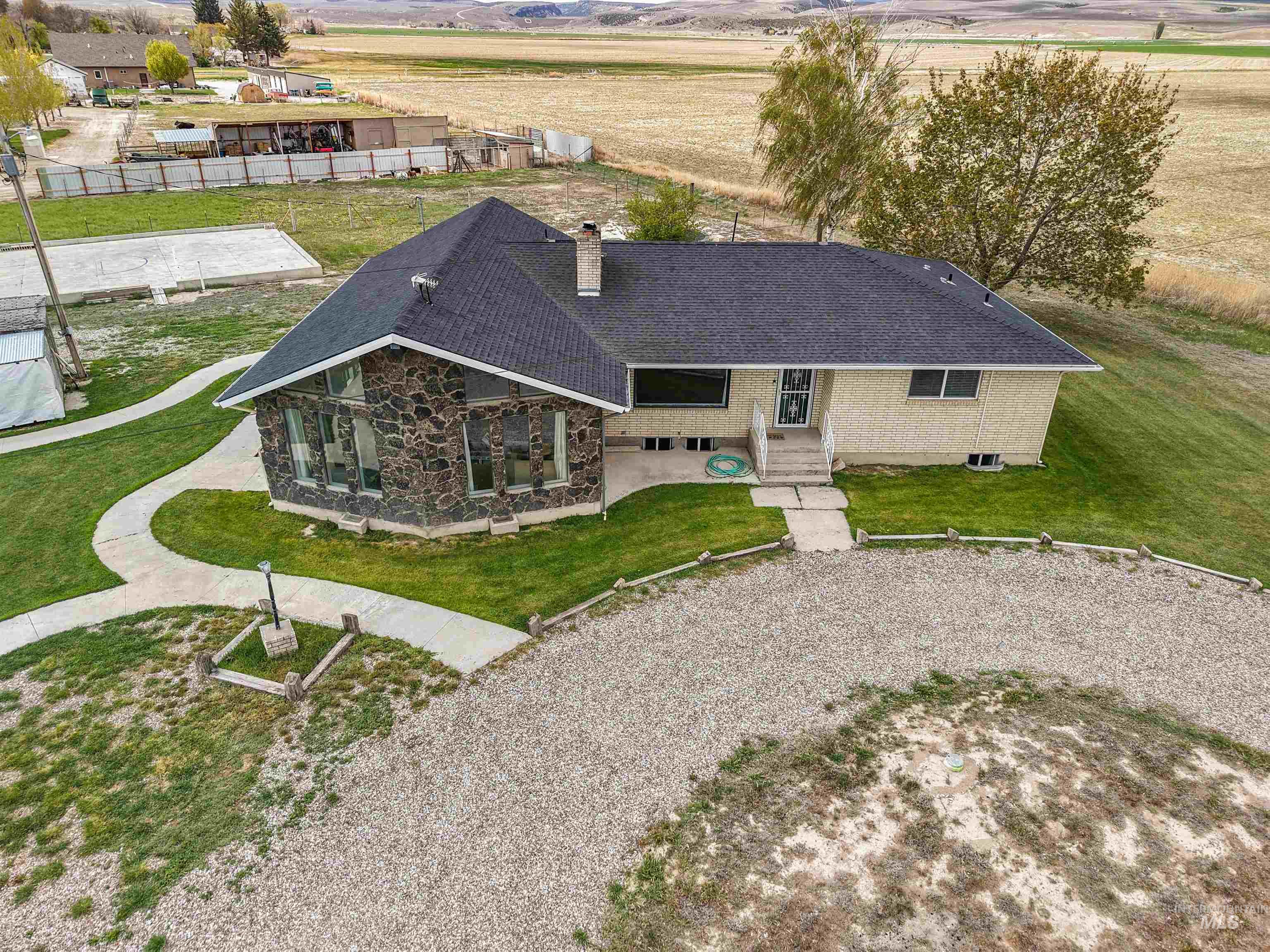 513 W 2100 S, Oakley, Idaho 83346, 5 Bedrooms, 3.5 Bathrooms, Residential For Sale, Price $475,000,MLS 98983663