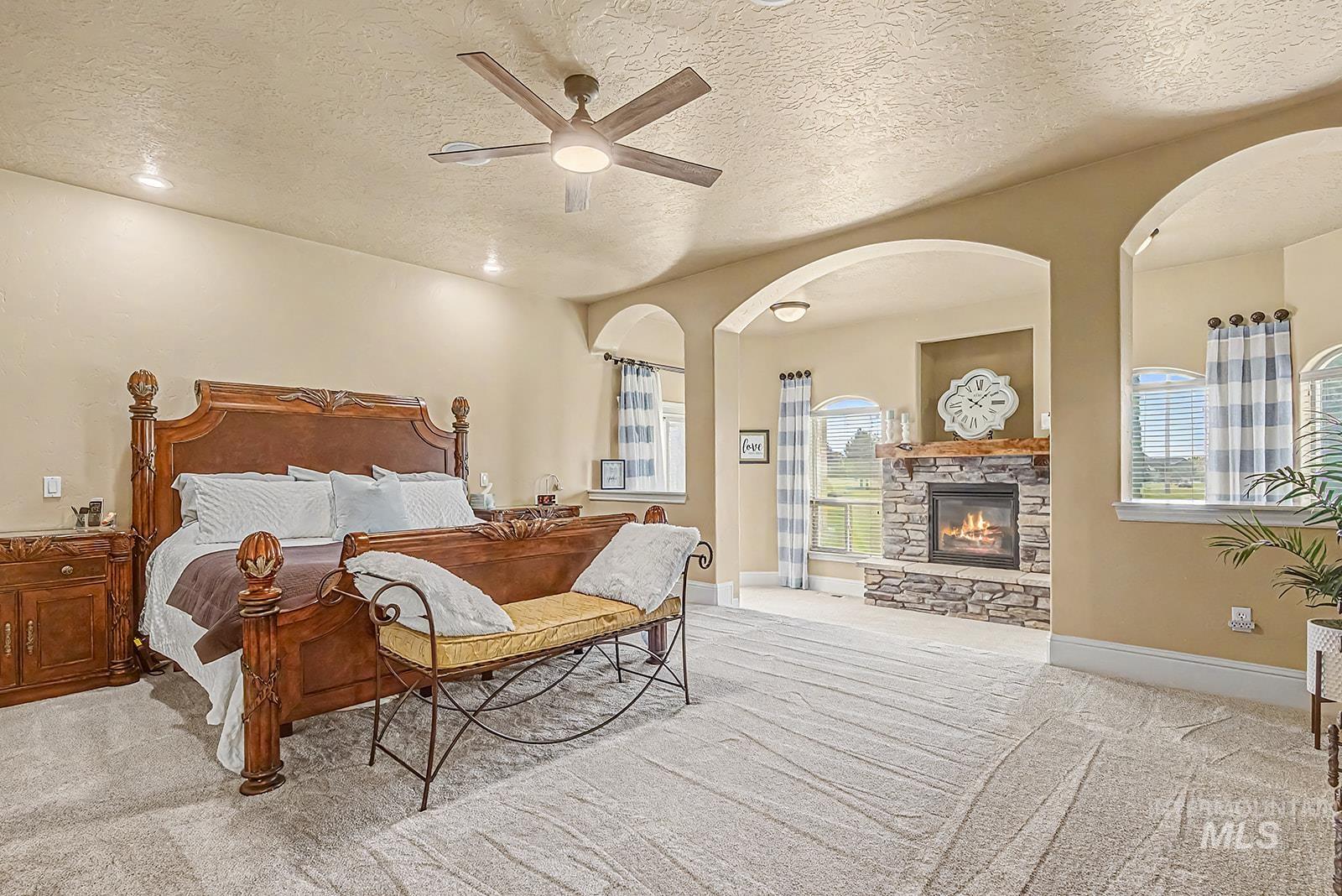 8751 W Rioja St, Star, Idaho 83669, 5 Bedrooms, 4.5 Bathrooms, Residential For Sale, Price $1,395,000,MLS 98983664