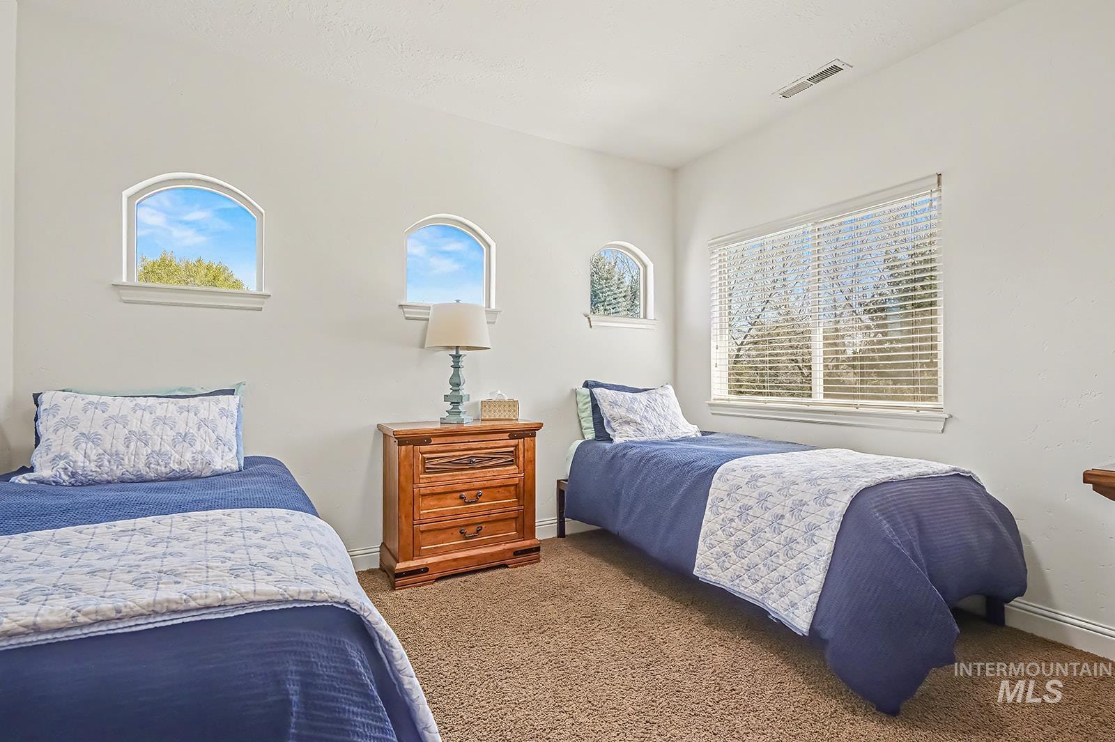 8751 W Rioja St, Star, Idaho 83669, 5 Bedrooms, 4.5 Bathrooms, Residential For Sale, Price $1,395,000,MLS 98983664
