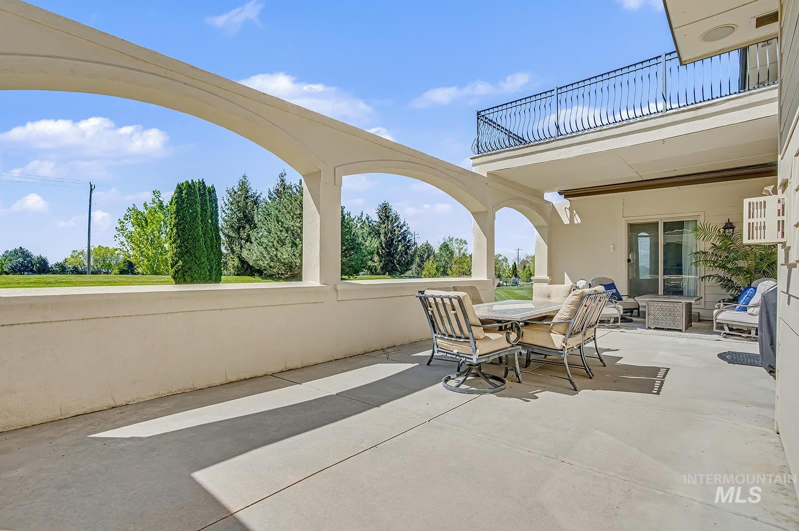 8751 W Rioja St, Star, Idaho 83669, 5 Bedrooms, 4.5 Bathrooms, Residential For Sale, Price $1,395,000,MLS 98983664