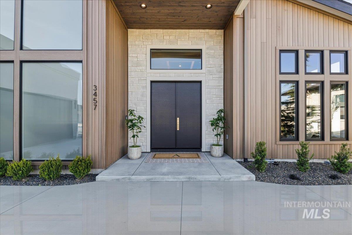 3457 N Harvest Moon Way, Eagle, Idaho 83616, 4 Bedrooms, 4.5 Bathrooms, Residential For Sale, Price $2,749,900,MLS 98983665