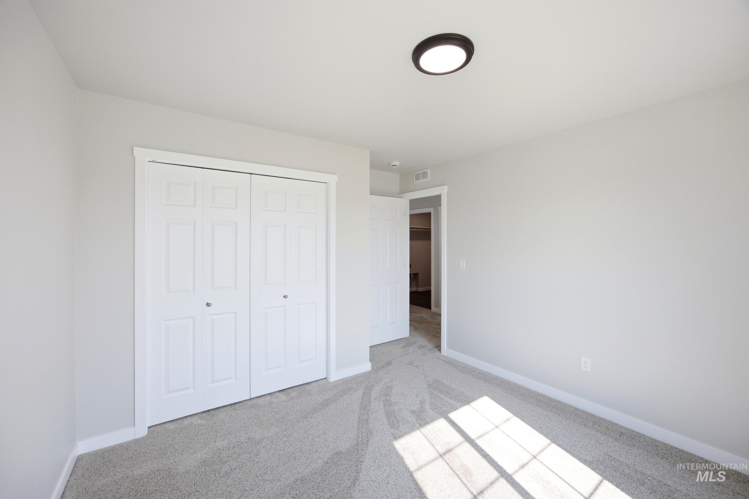 1719 N Birch St, Jerome, Idaho 83338, 5 Bedrooms, 3 Bathrooms, Residential For Sale, Price $469,990,MLS 98983669