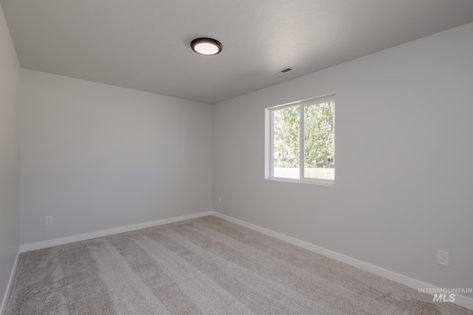 1719 N Birch St, Jerome, Idaho 83338, 5 Bedrooms, 3 Bathrooms, Residential For Sale, Price $499,990,MLS 98983669