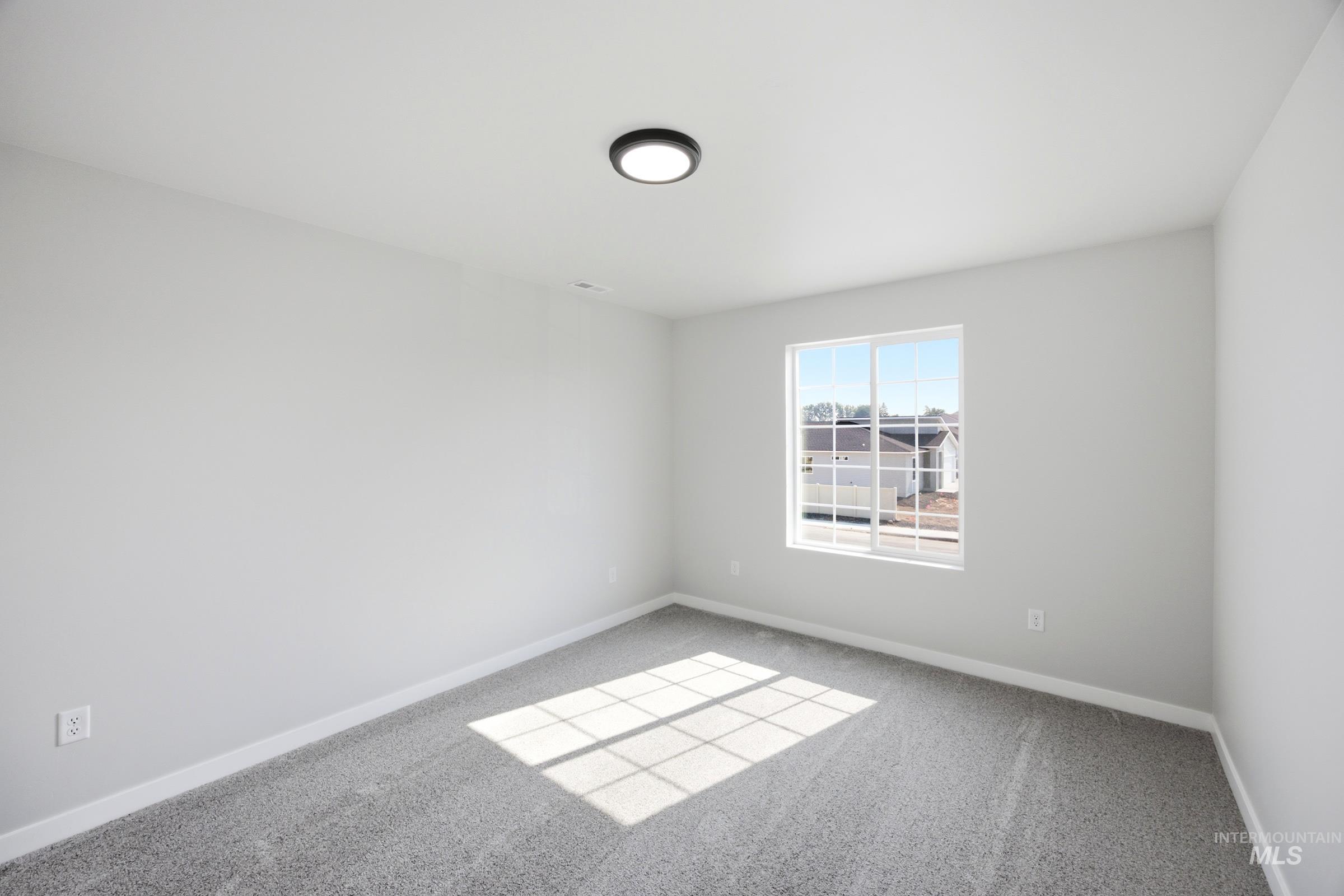 1719 N Birch St, Jerome, Idaho 83338, 5 Bedrooms, 3 Bathrooms, Residential For Sale, Price $469,990,MLS 98983669