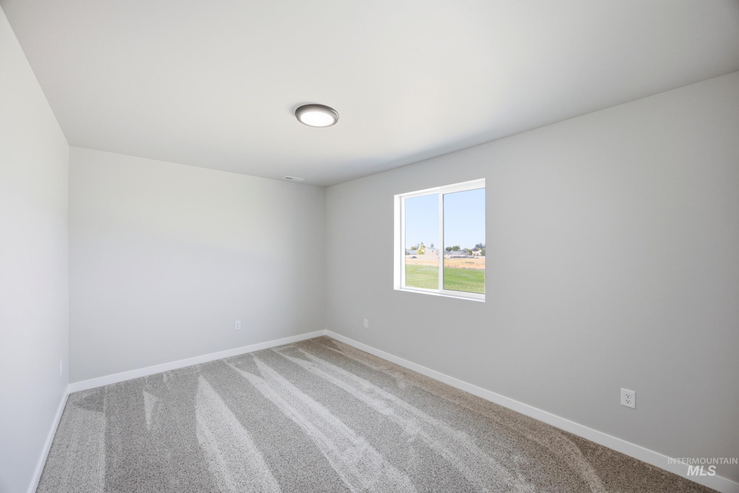 1719 N Birch St, Jerome, Idaho 83338, 5 Bedrooms, 3 Bathrooms, Residential For Sale, Price $469,990,MLS 98983669