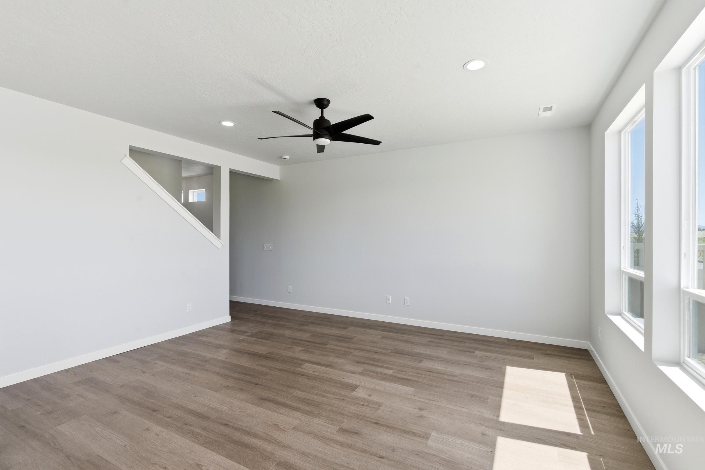 7391 W Trumbull Ct, Eagle, Idaho 83616, 3 Bedrooms, 2.5 Bathrooms, Residential For Sale, Price $499,990, 98983670