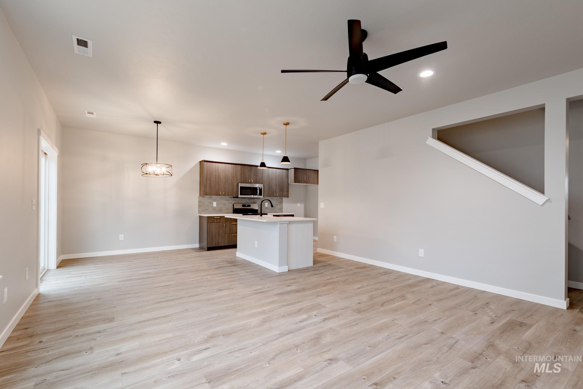 7391 W Trumbull Ct, Eagle, Idaho 83616, 3 Bedrooms, 2.5 Bathrooms, Residential For Sale, Price $509,990,MLS 98983670