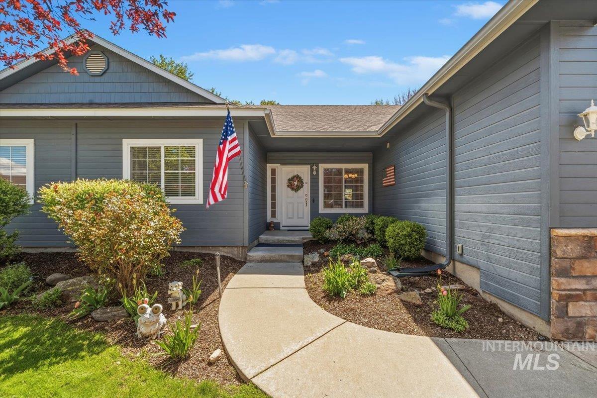 11579 W Peppermint Drive, Boise, Idaho 83709, 4 Bedrooms, 2 Bathrooms, Residential For Sale, Price $599,900,MLS 98983671