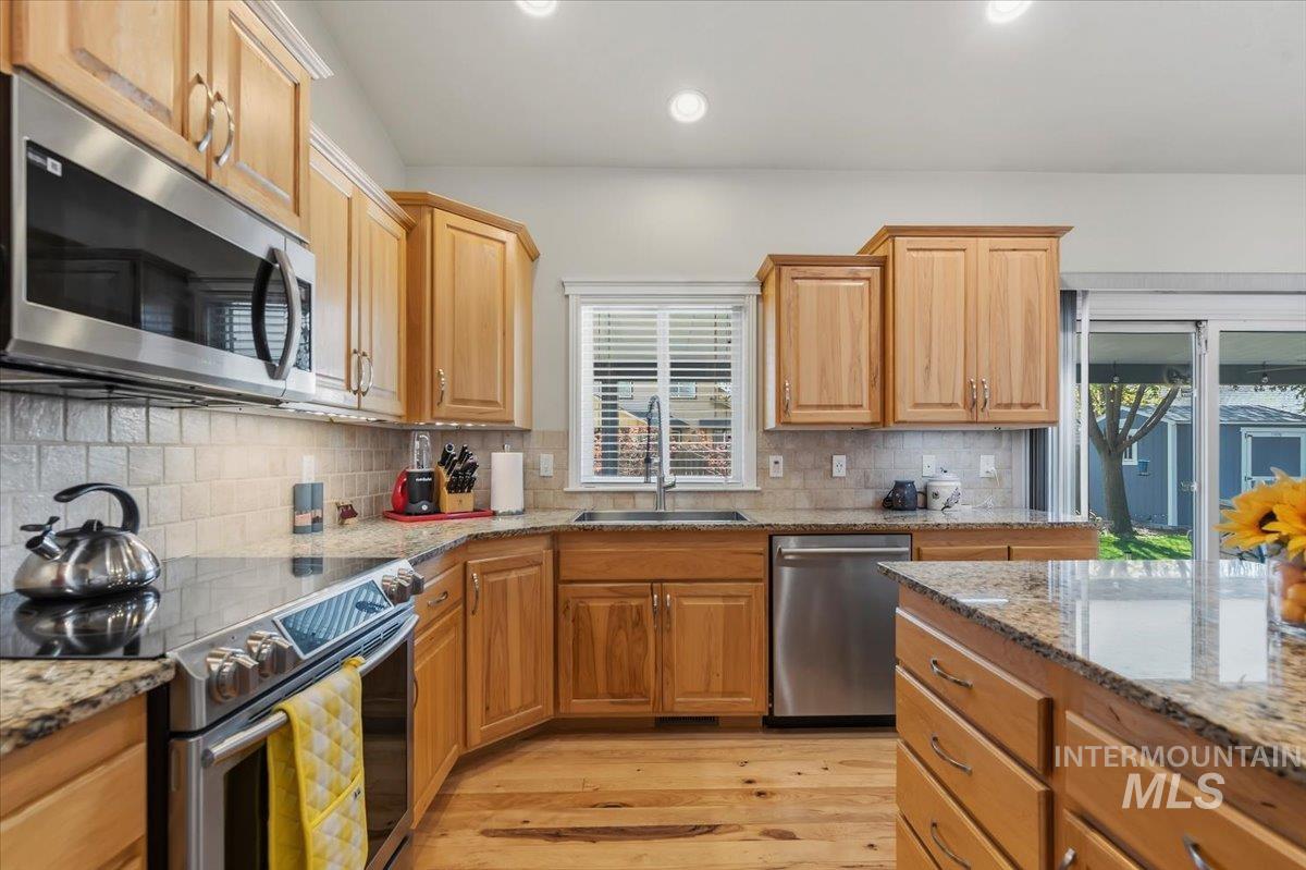 11579 W Peppermint Drive, Boise, Idaho 83709, 4 Bedrooms, 2 Bathrooms, Residential For Sale, Price $599,900,MLS 98983671