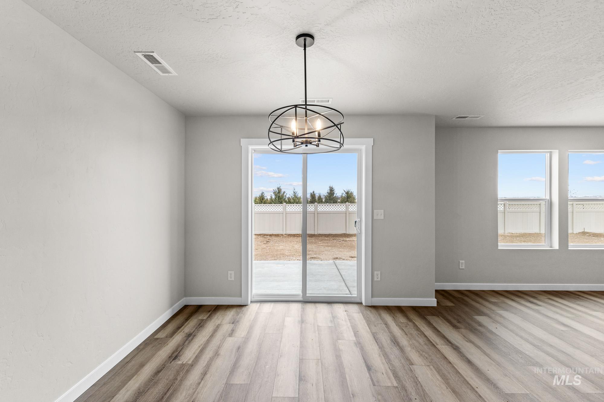 7407 W Trumbull Ct, Eagle, Idaho 83616, 3 Bedrooms, 2.5 Bathrooms, Residential For Sale, Price $518,990,MLS 98983672