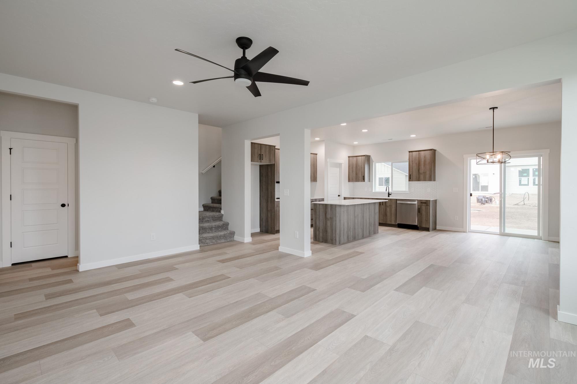 7447 W Trumbull Ct, Eagle, Idaho 83616, 3 Bedrooms, 2.5 Bathrooms, Residential For Sale, Price $544,990,MLS 98983674