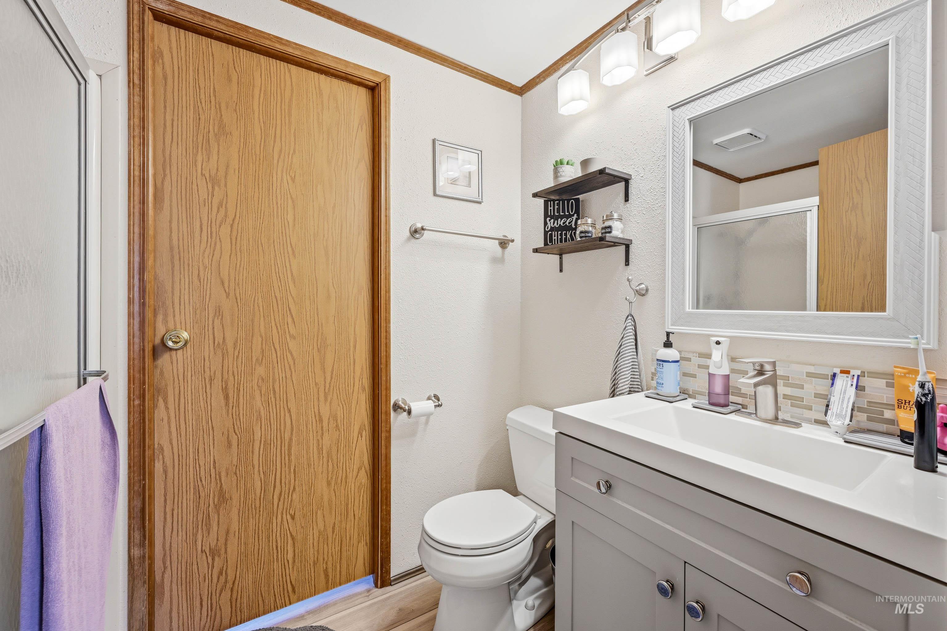 411 N Almon St #223, Moscow, Idaho 83843, 3 Bedrooms, 2 Bathrooms, Residential For Sale, Price $140,000, 98983675